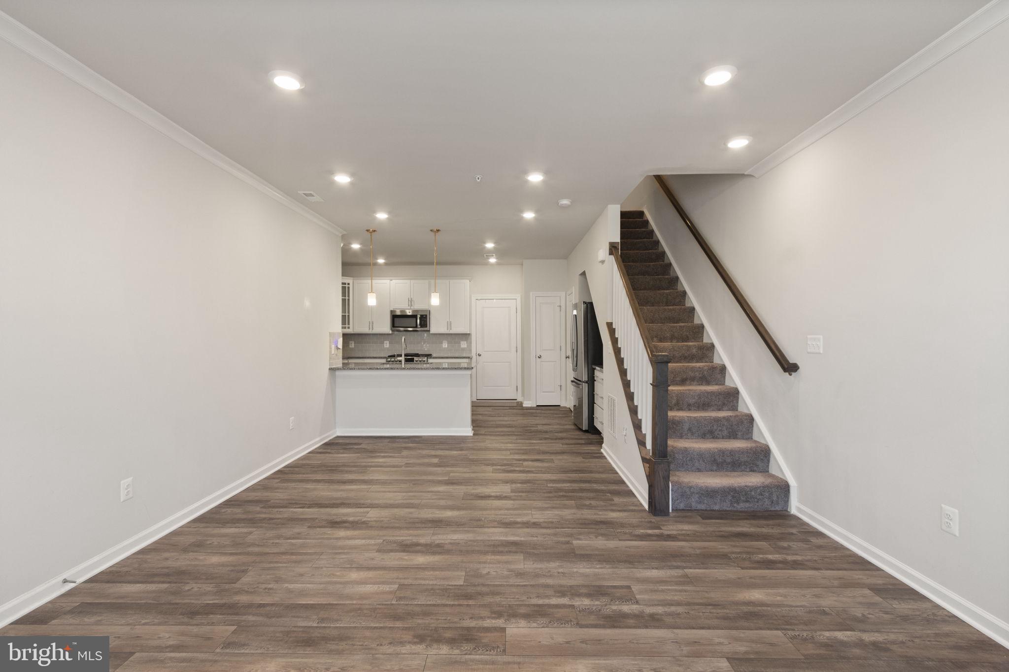 POTOMAC TOWN CENTER - Residential