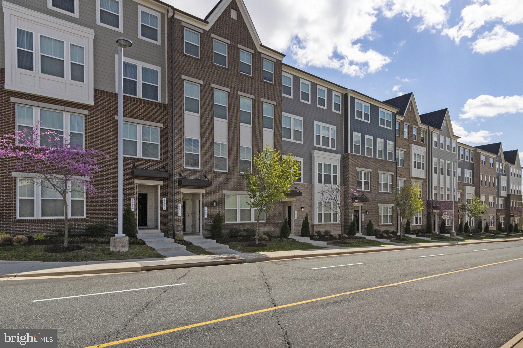 POTOMAC TOWN CENTER - Residential