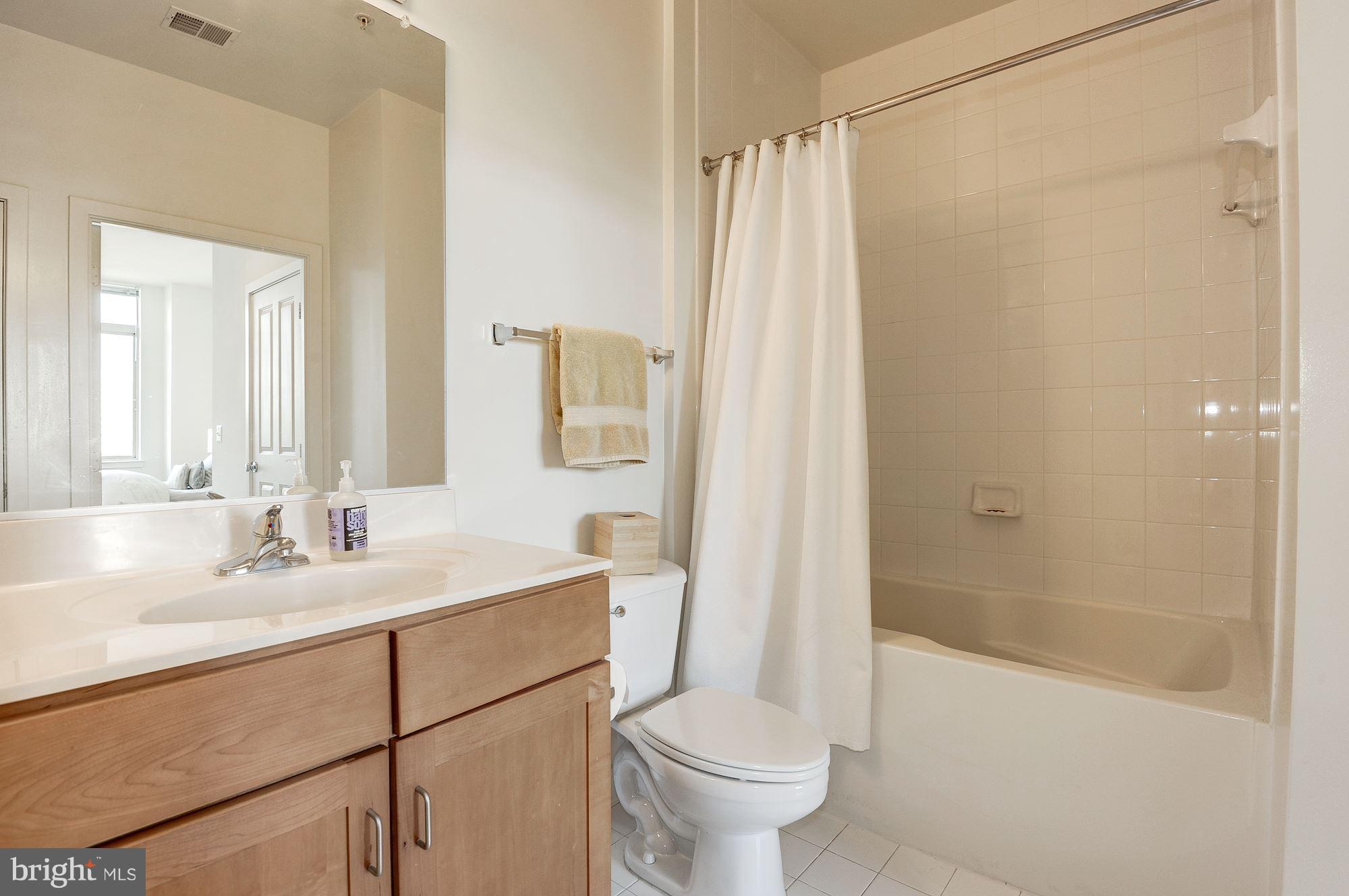 ELAN AT EAST MARKET - Residential