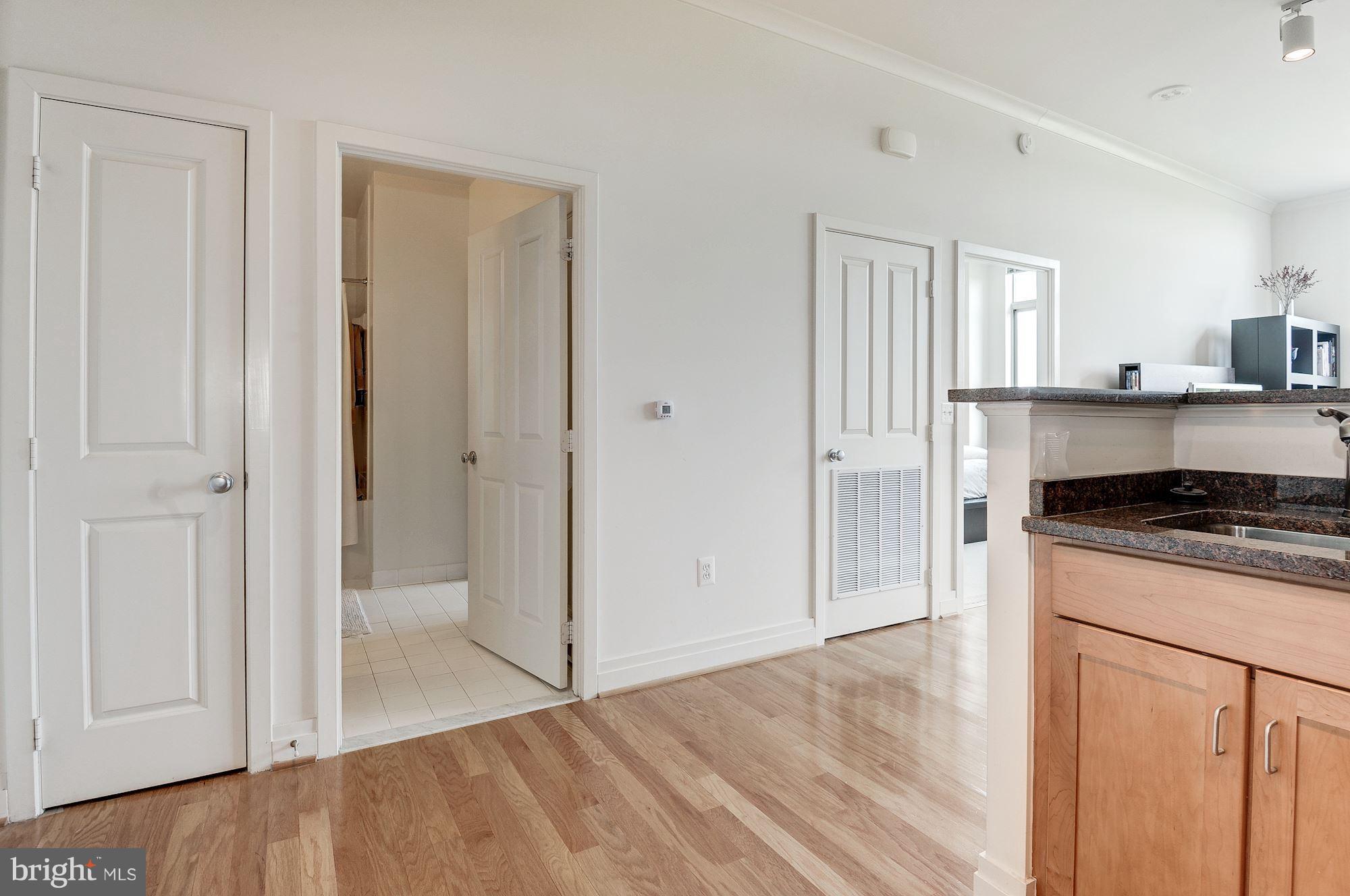 ELAN AT EAST MARKET - Residential