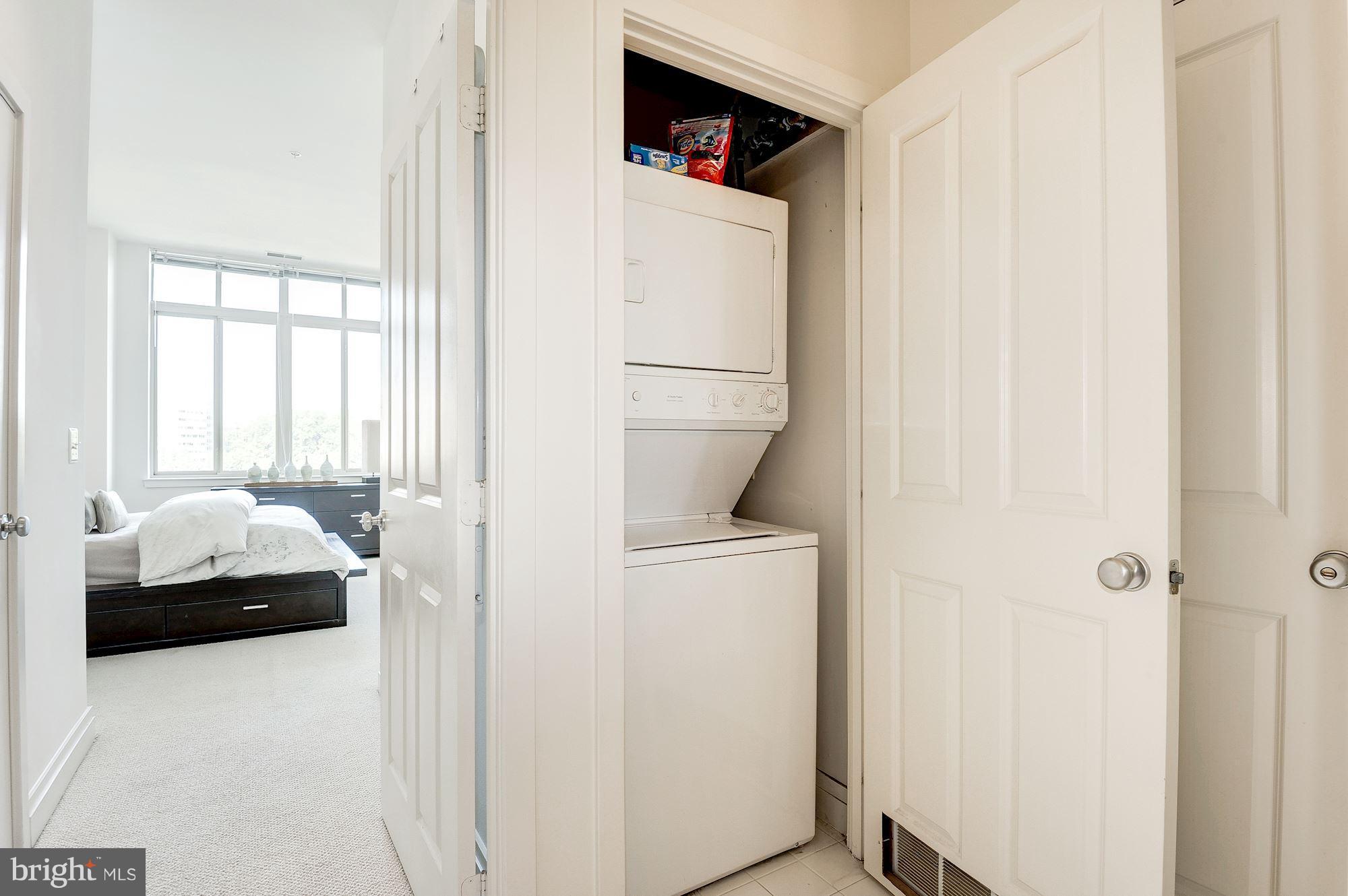 ELAN AT EAST MARKET - Residential