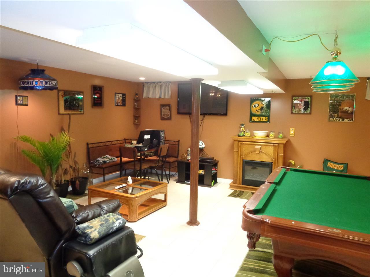 WILLS FORD - Residential