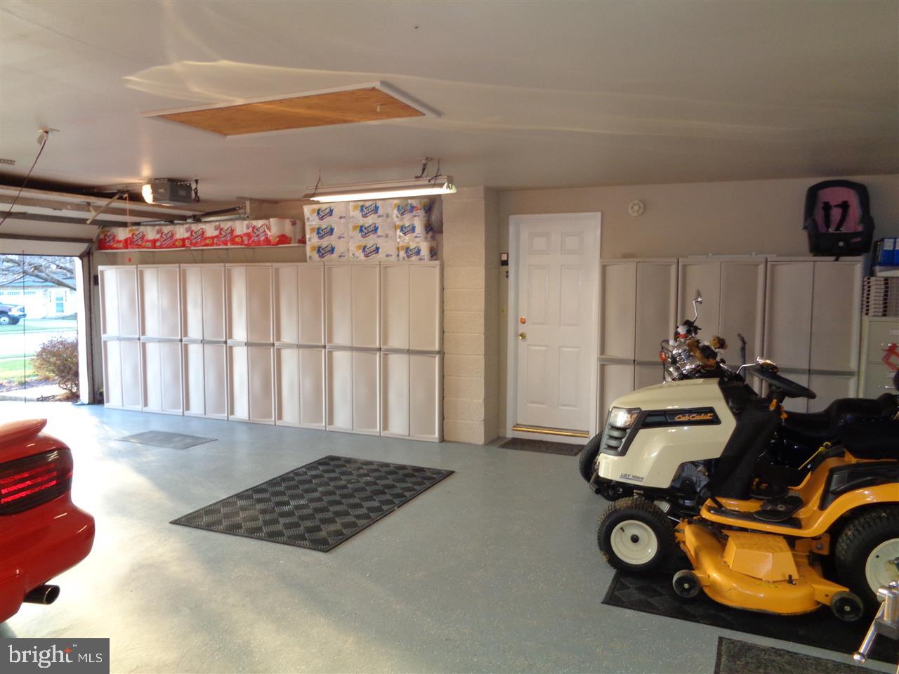 WILLS FORD - Residential