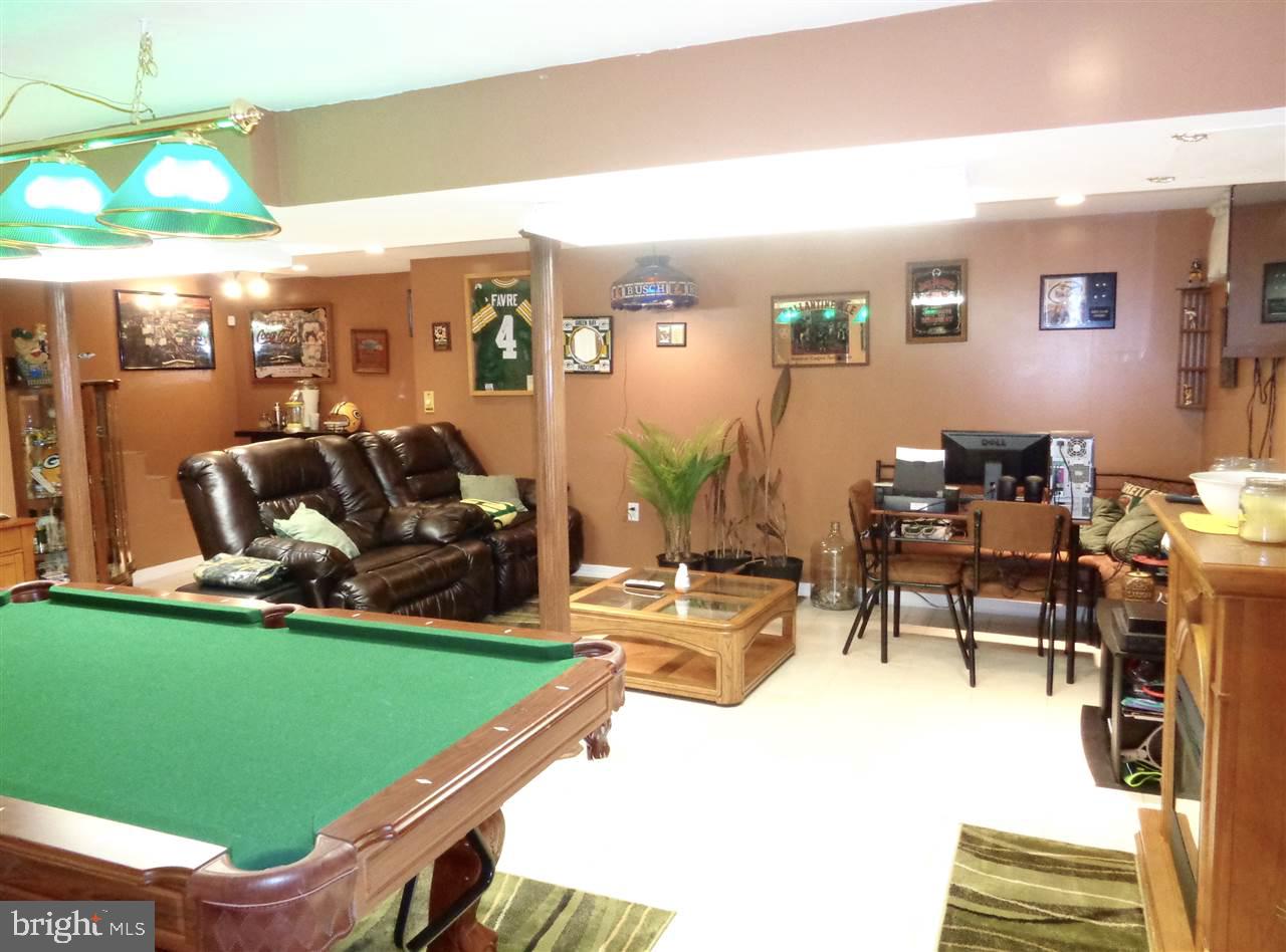 WILLS FORD - Residential