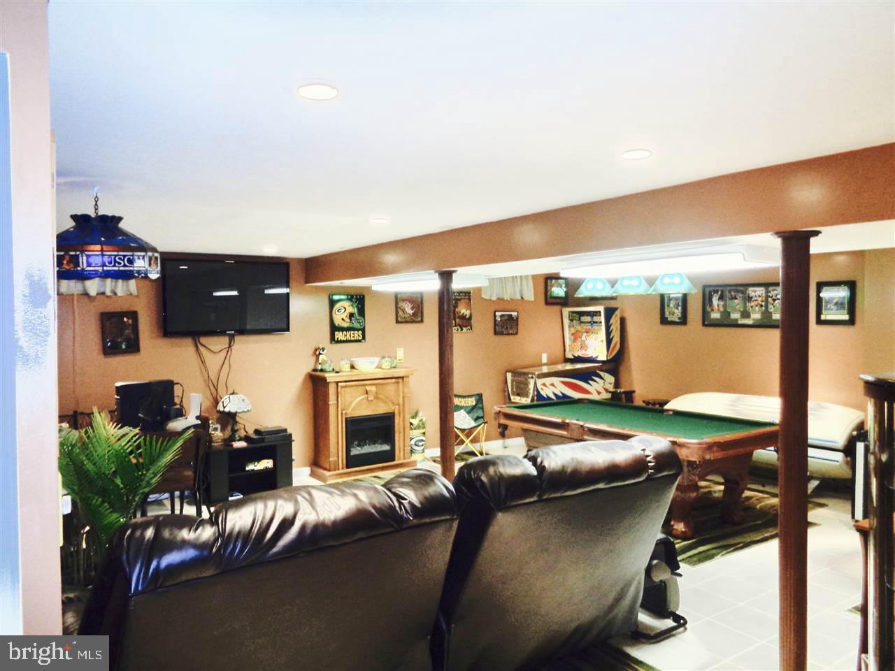 WILLS FORD - Residential