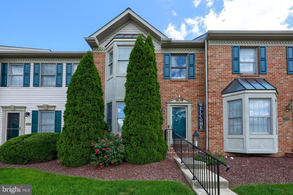 Photo of 371 Cobblestone Lane, Lancaster, PA 17601 (MLS # PALA2054394)