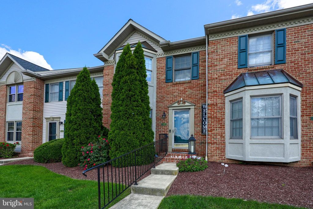 Photo of 371 Cobblestone Lane, Lancaster, PA 17601 (MLS # PALA2054394)