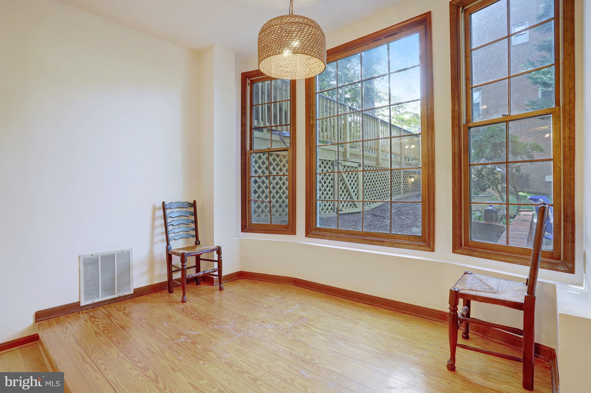 GOLF CLUB MANOR - Residential