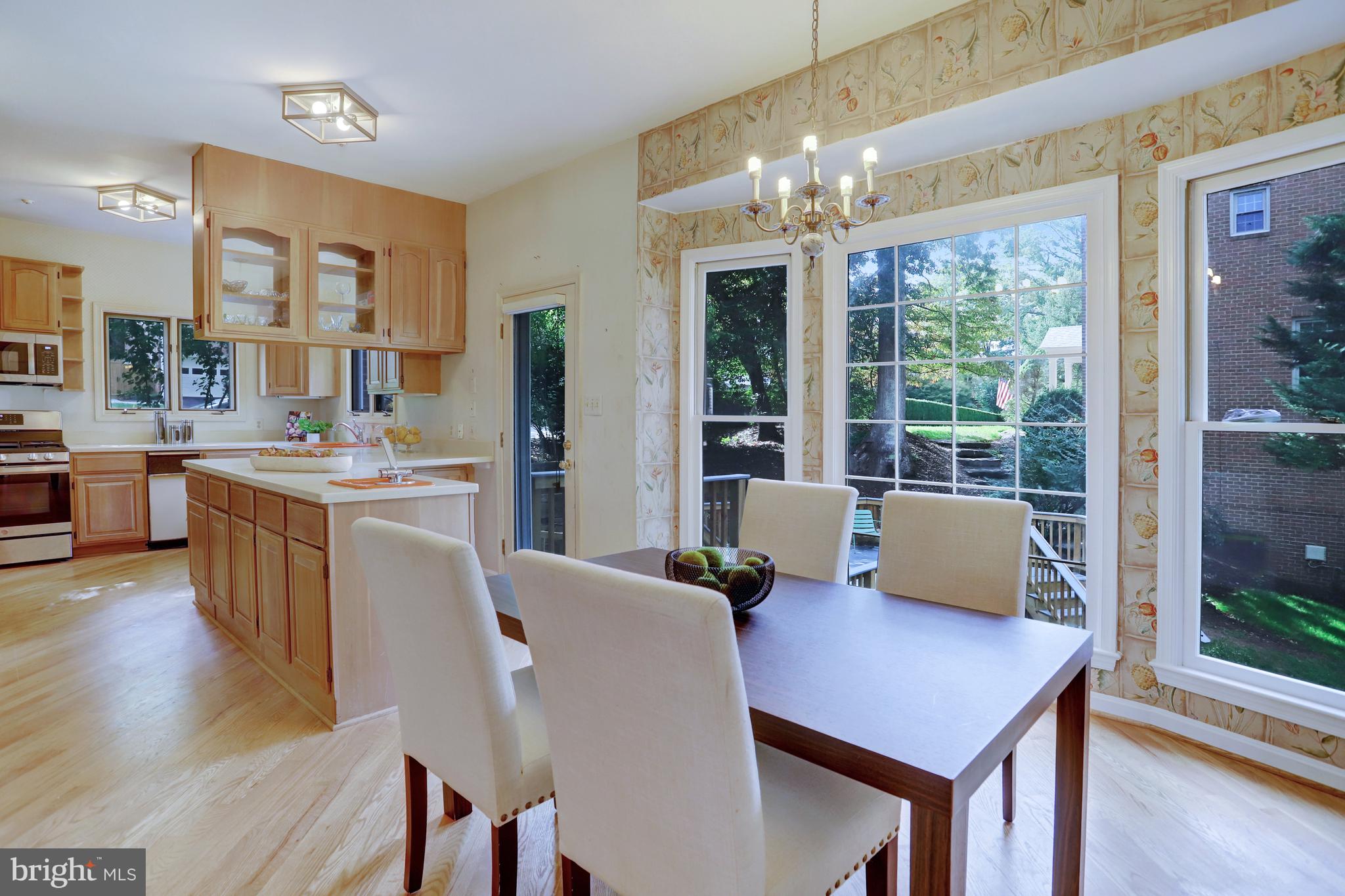 GOLF CLUB MANOR - Residential