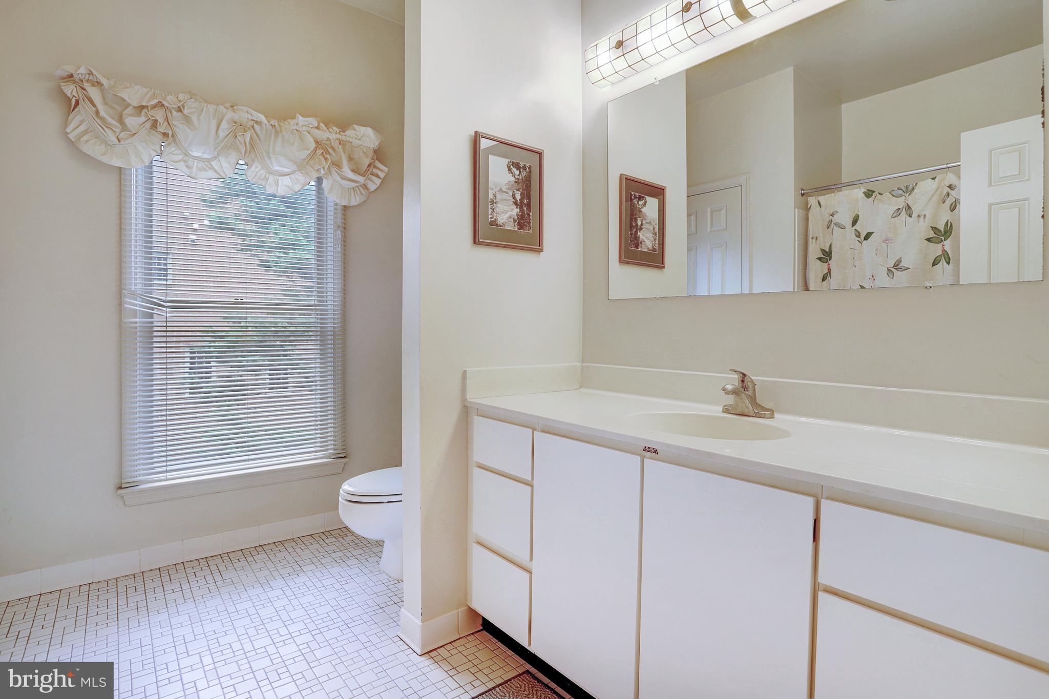 GOLF CLUB MANOR - Residential