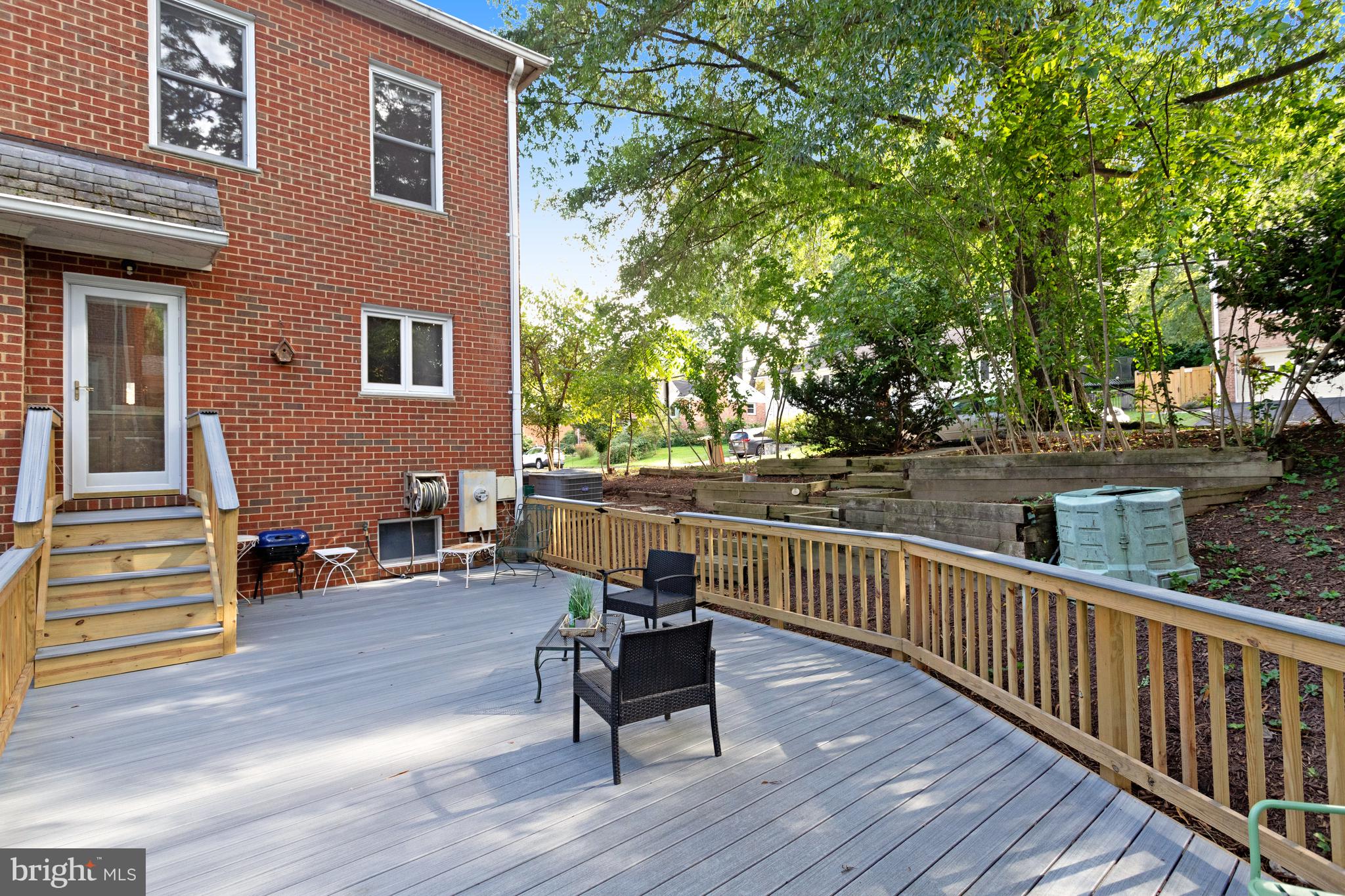 GOLF CLUB MANOR - Residential