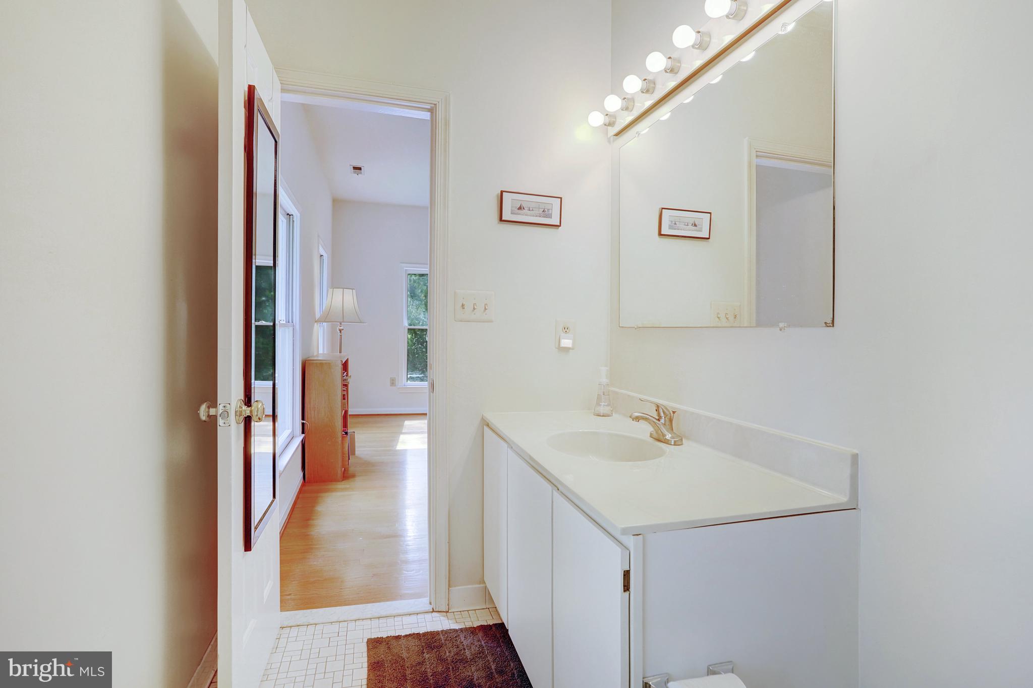 GOLF CLUB MANOR - Residential