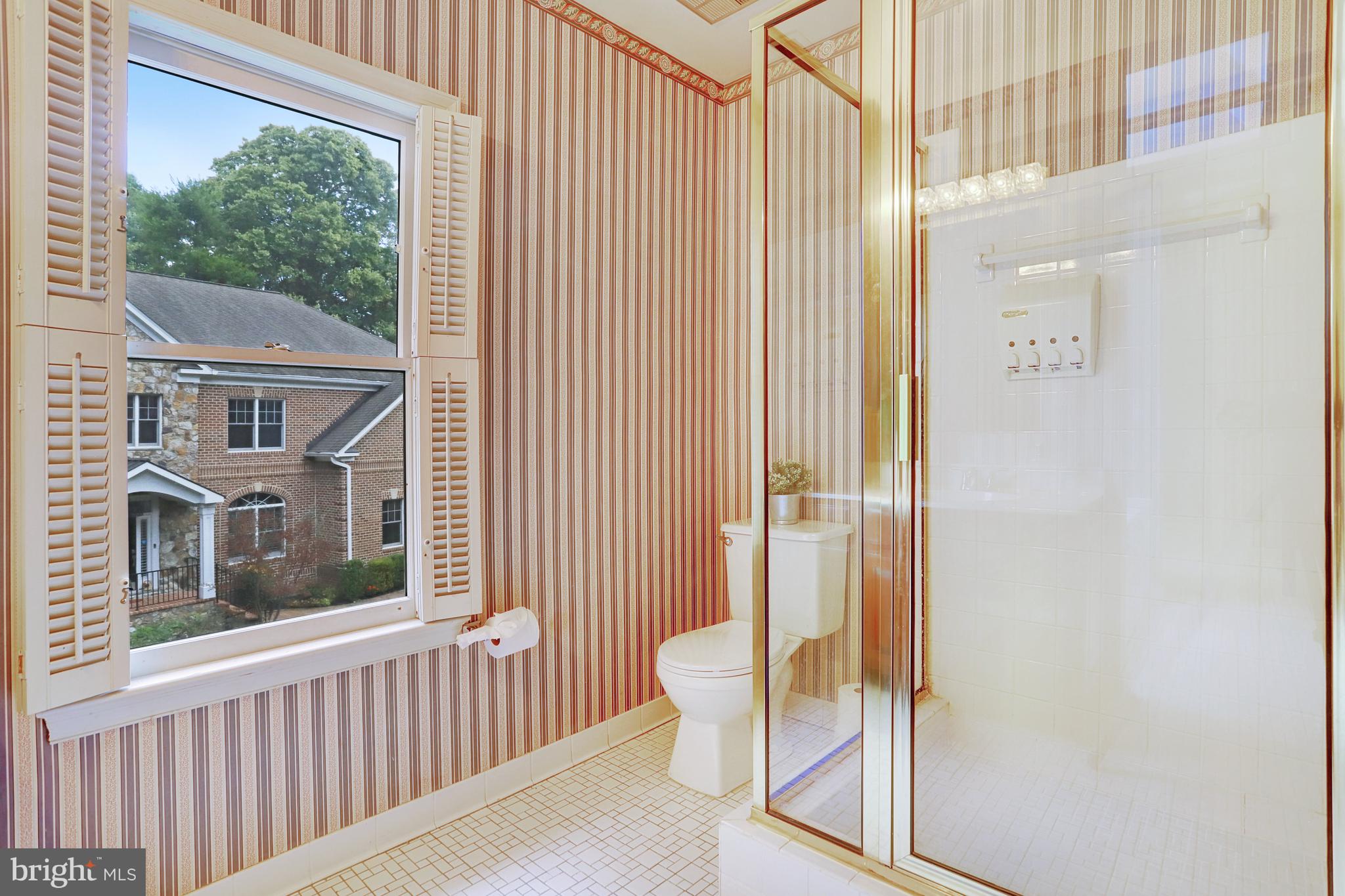 GOLF CLUB MANOR - Residential