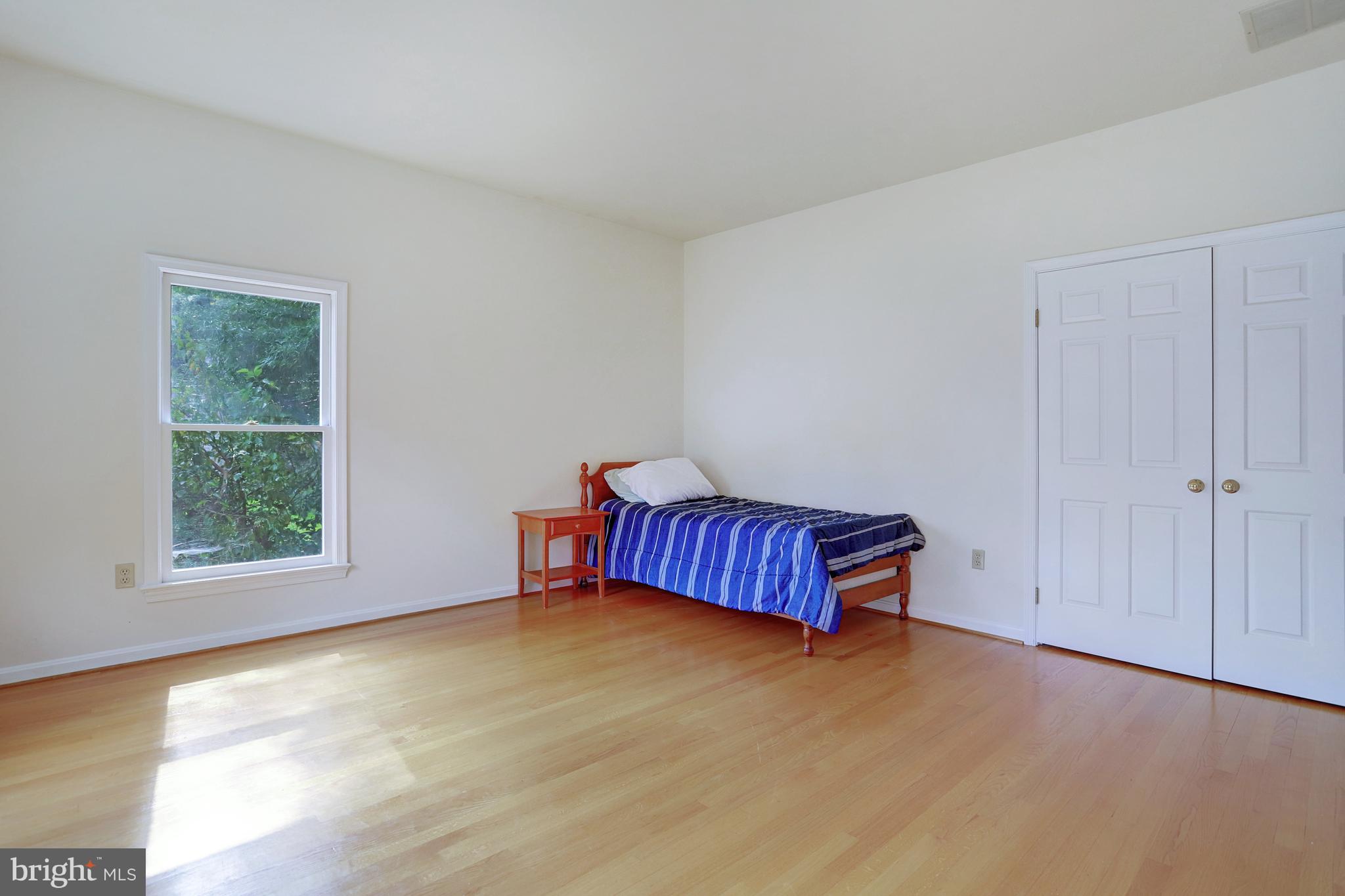 GOLF CLUB MANOR - Residential