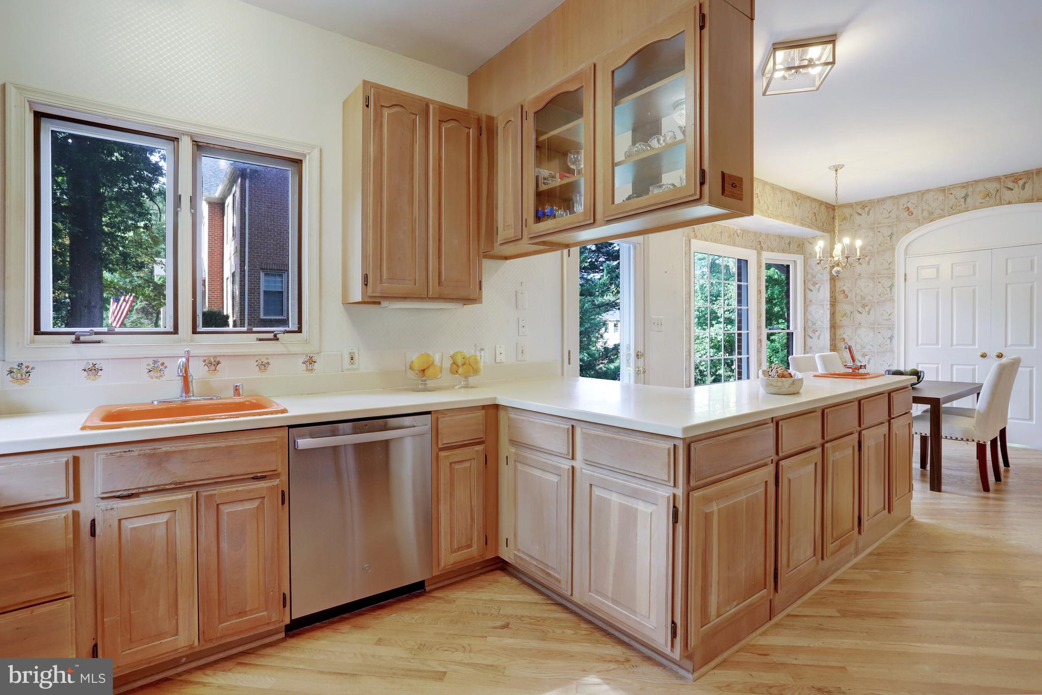 GOLF CLUB MANOR - Residential