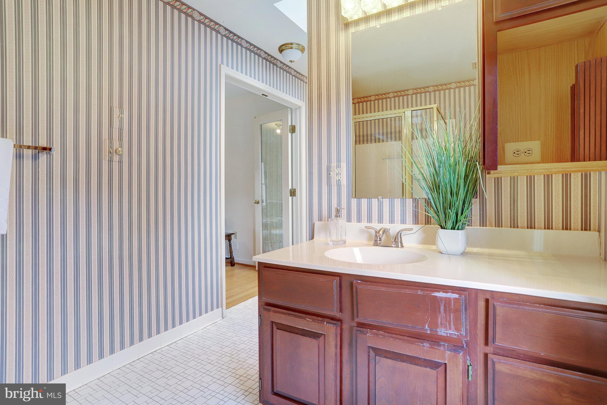 GOLF CLUB MANOR - Residential