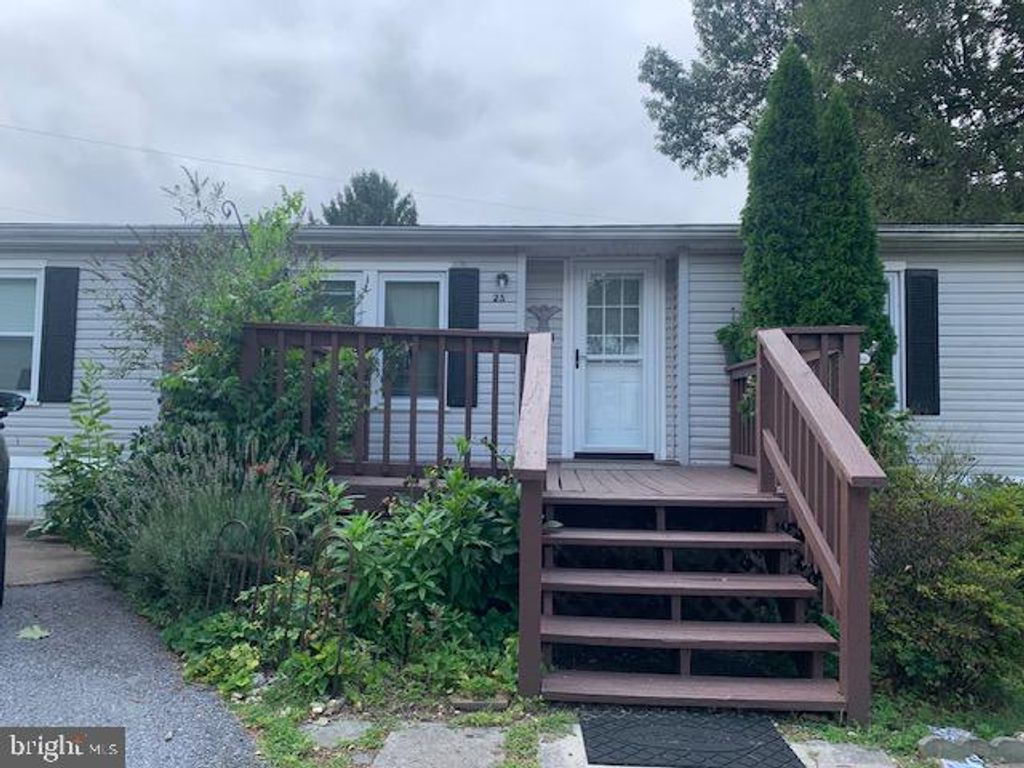 Photo of 25 PLATEAU RD, LITITZ, PA 17543 (MLS # PALA2038920)