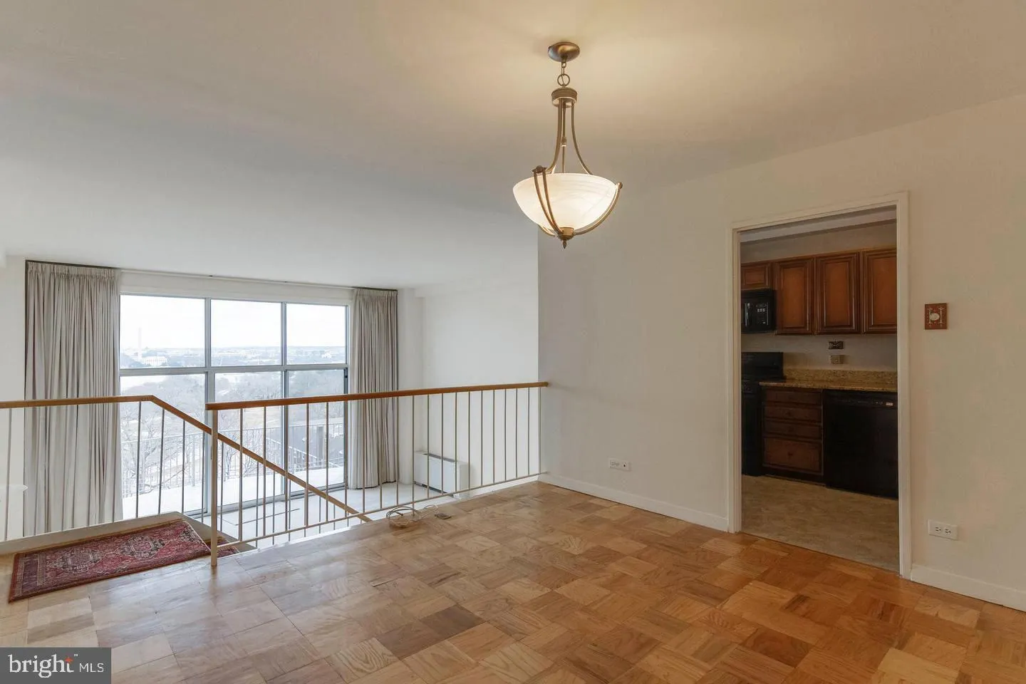 Arlington, Virginia 22209, United States, 2 Bedrooms Bedrooms, ,2 BathroomsBathrooms,Residential,Active,184977