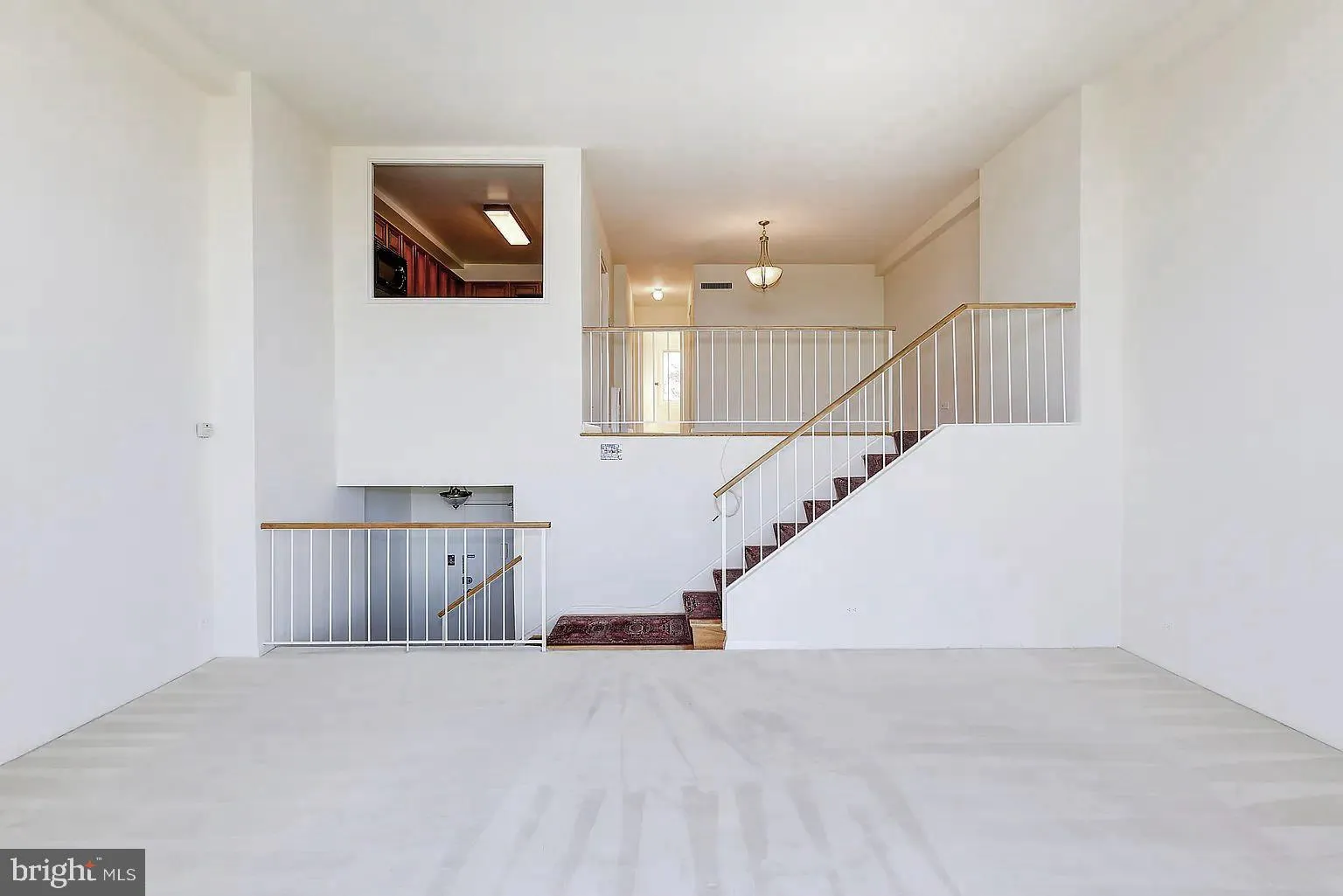 Arlington, Virginia 22209, United States, 2 Bedrooms Bedrooms, ,2 BathroomsBathrooms,Residential,Active,184977