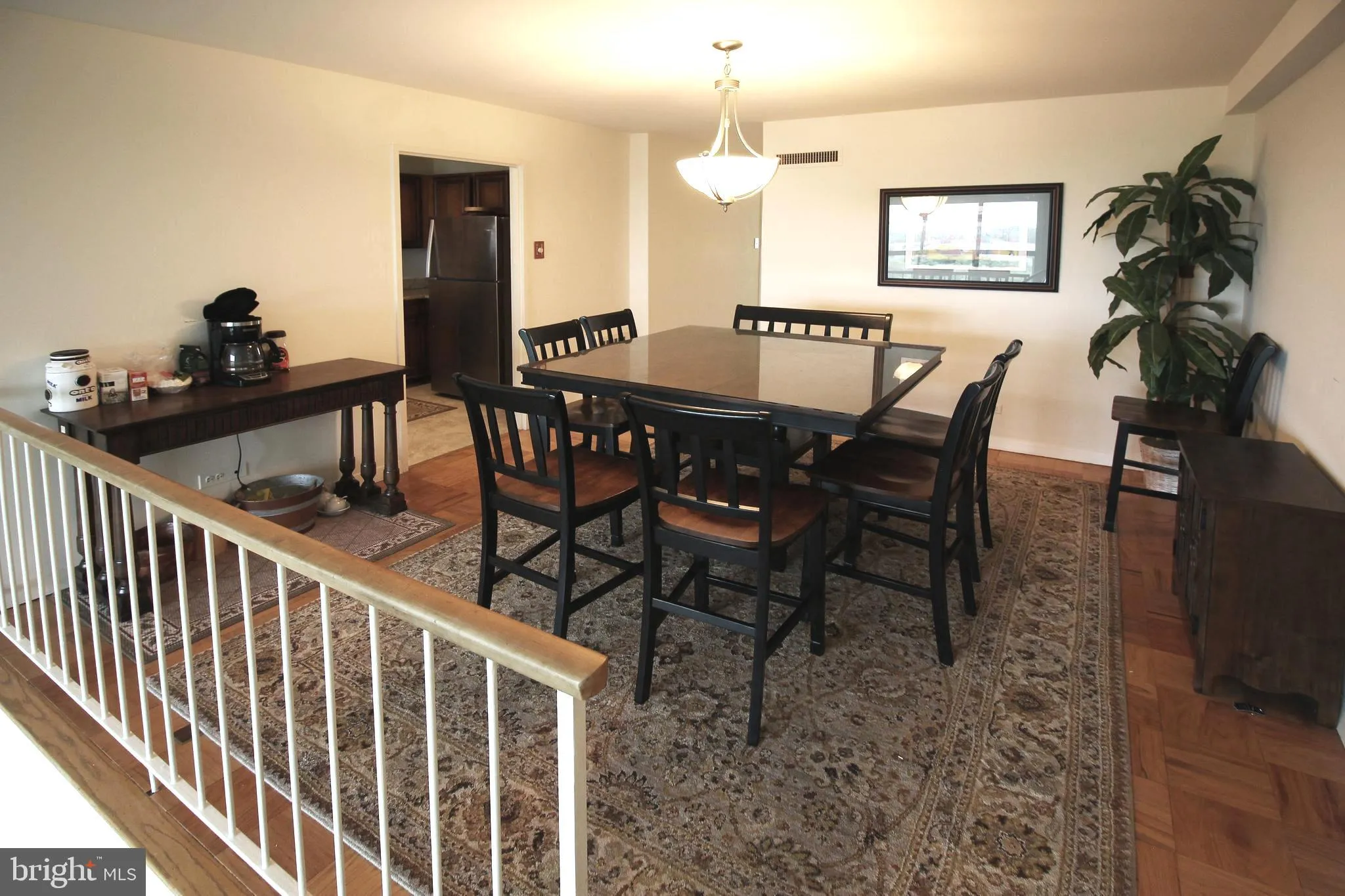 Arlington, Virginia 22209, United States, 2 Bedrooms Bedrooms, ,2 BathroomsBathrooms,Residential,Active,184977