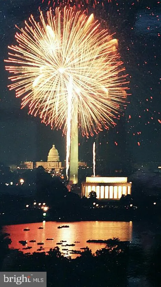 Arlington, Virginia 22209, United States, 2 Bedrooms Bedrooms, ,2 BathroomsBathrooms,Residential,Active,184977