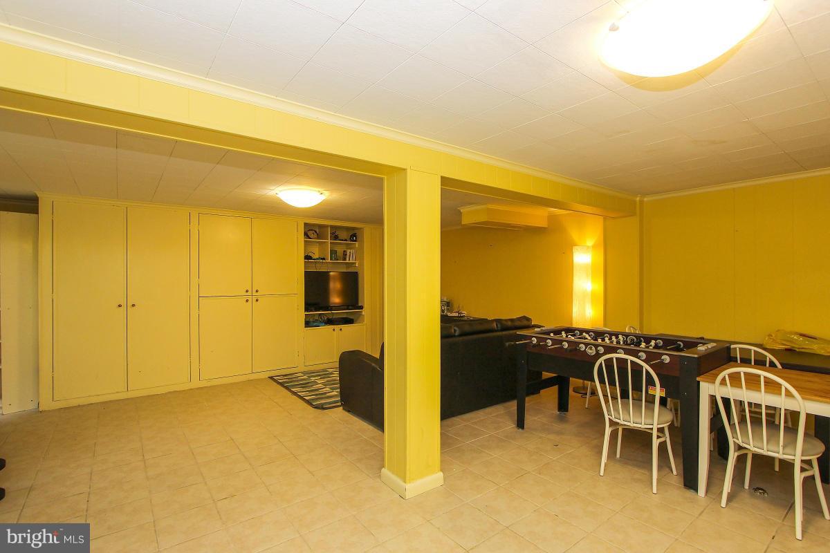 LYBROOK - Residential Lease