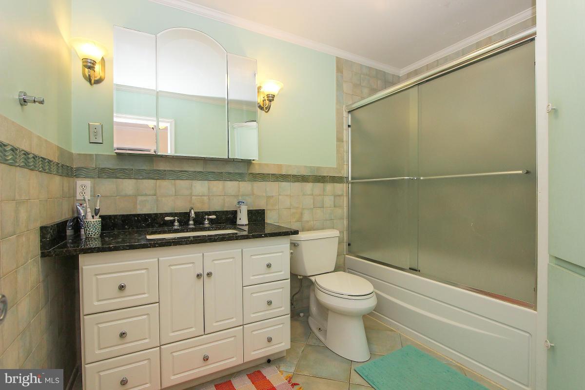 LYBROOK - Residential Lease