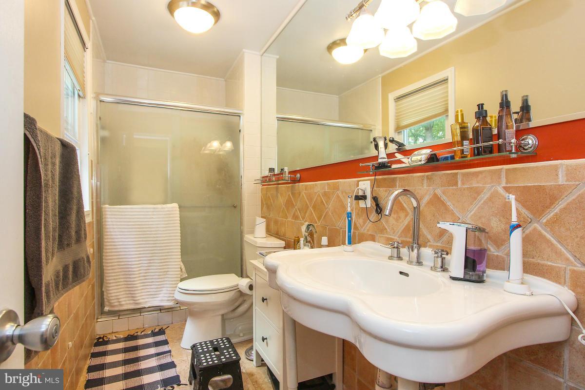 LYBROOK - Residential Lease