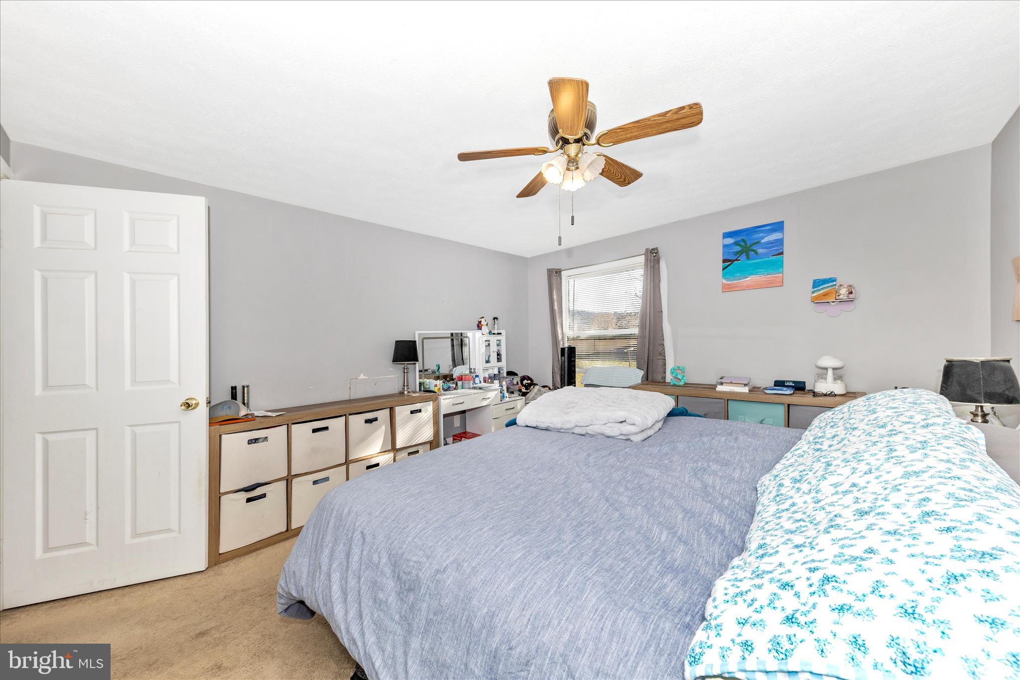 FOUNTAINDALE SOUTH - Residential