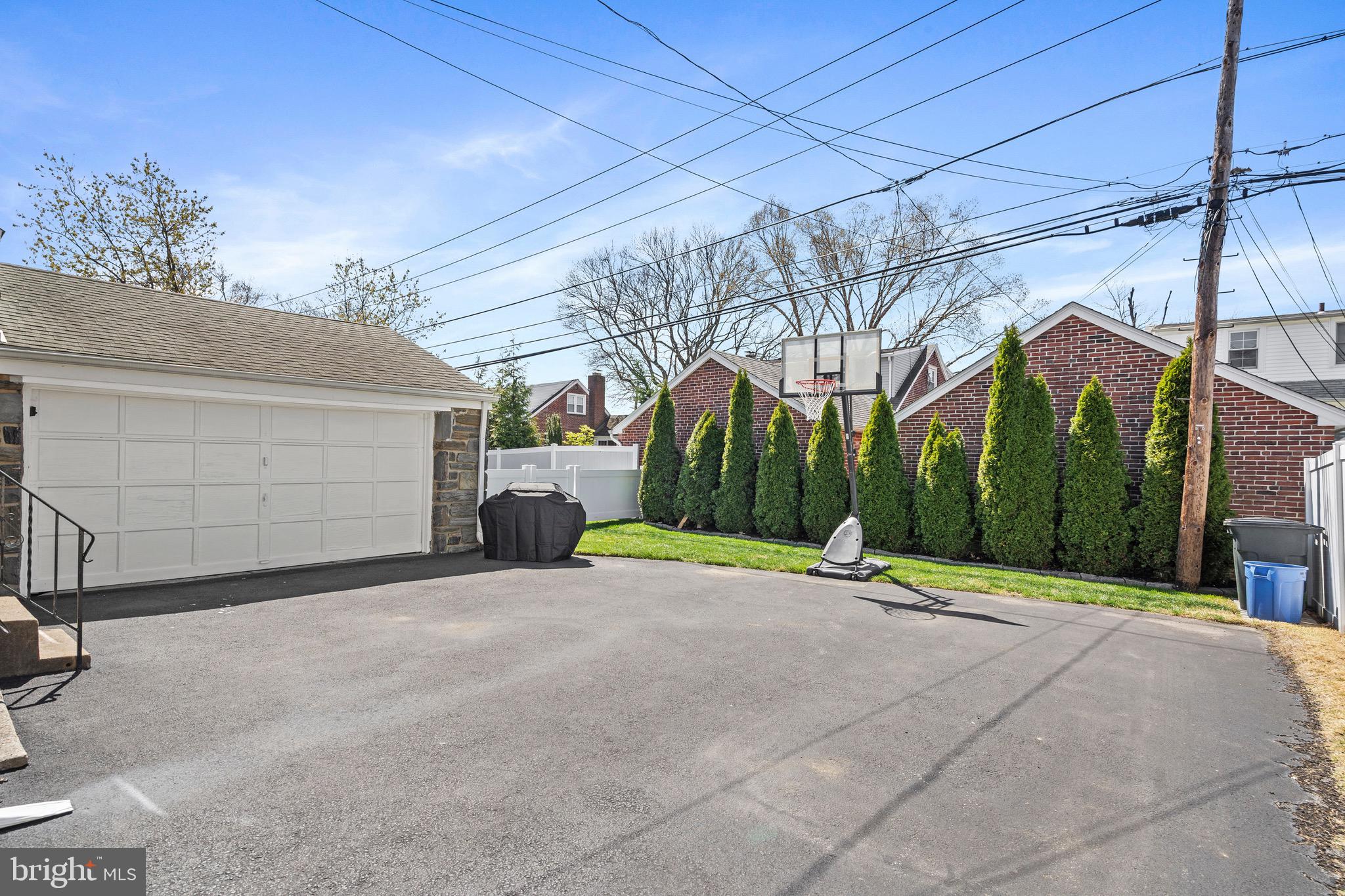 DREXEL HILL - Residential