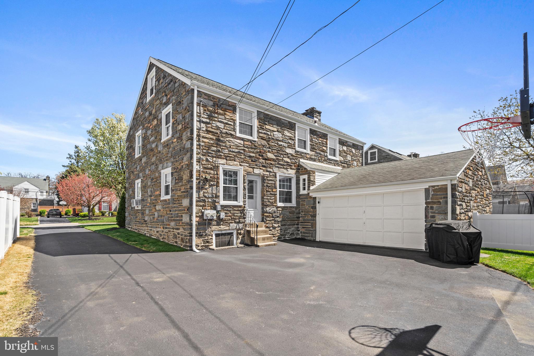 DREXEL HILL - Residential