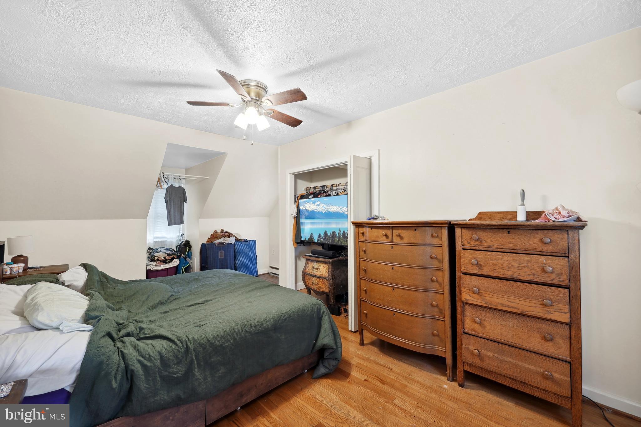 ROSEMONT - Residential