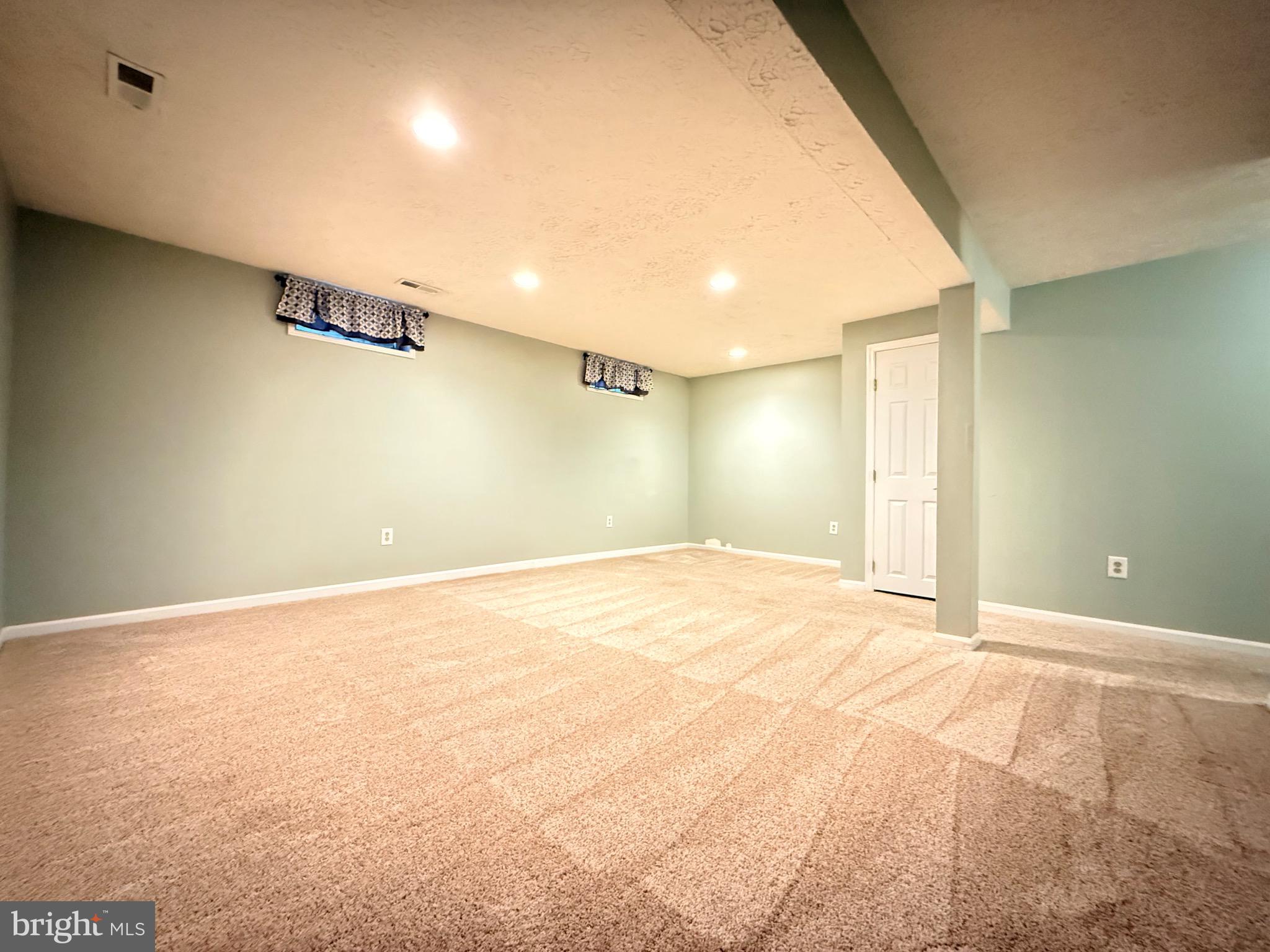 RIDGELYS CHOICE - Residential