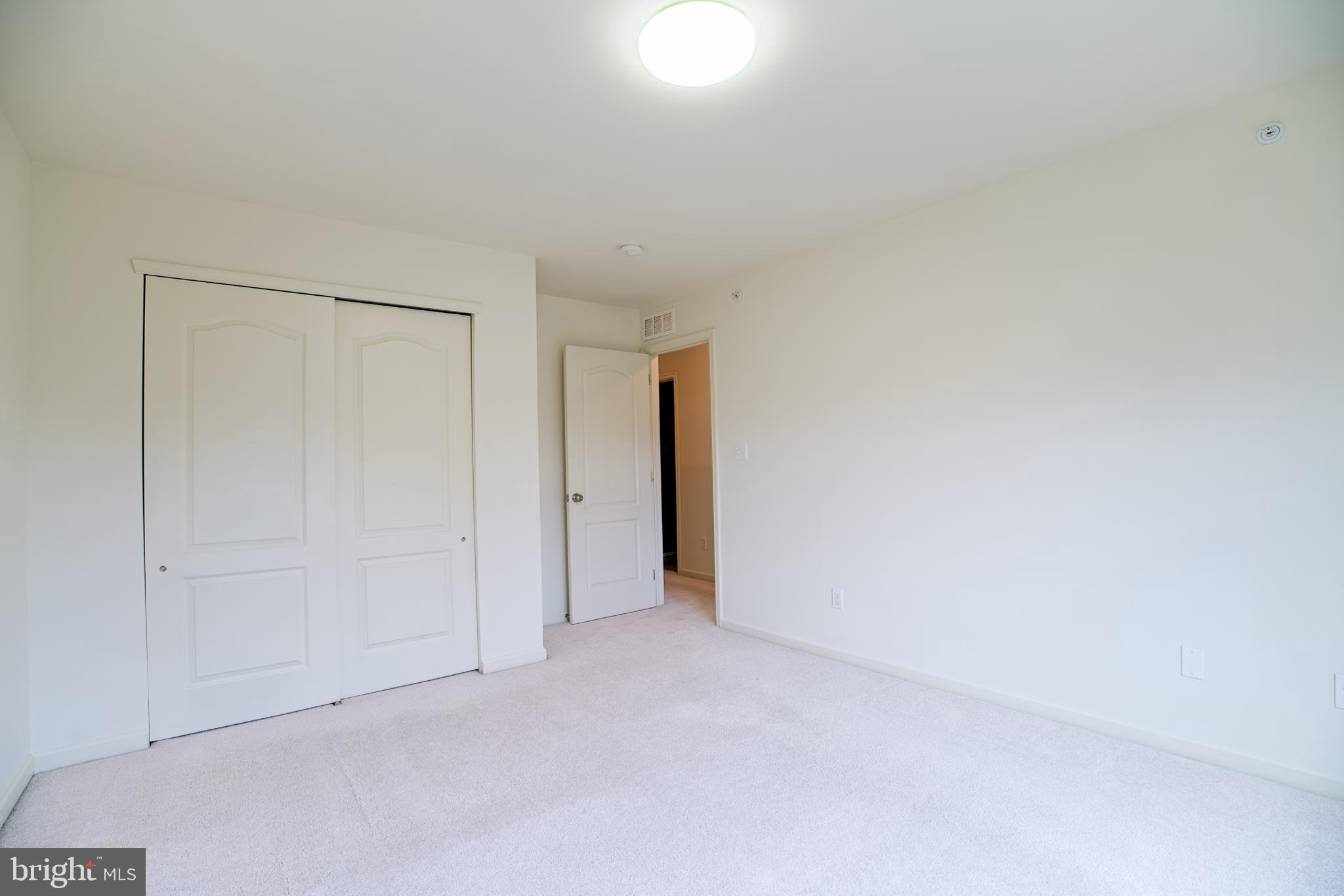 HIDDEN MEADOWS - Residential Lease