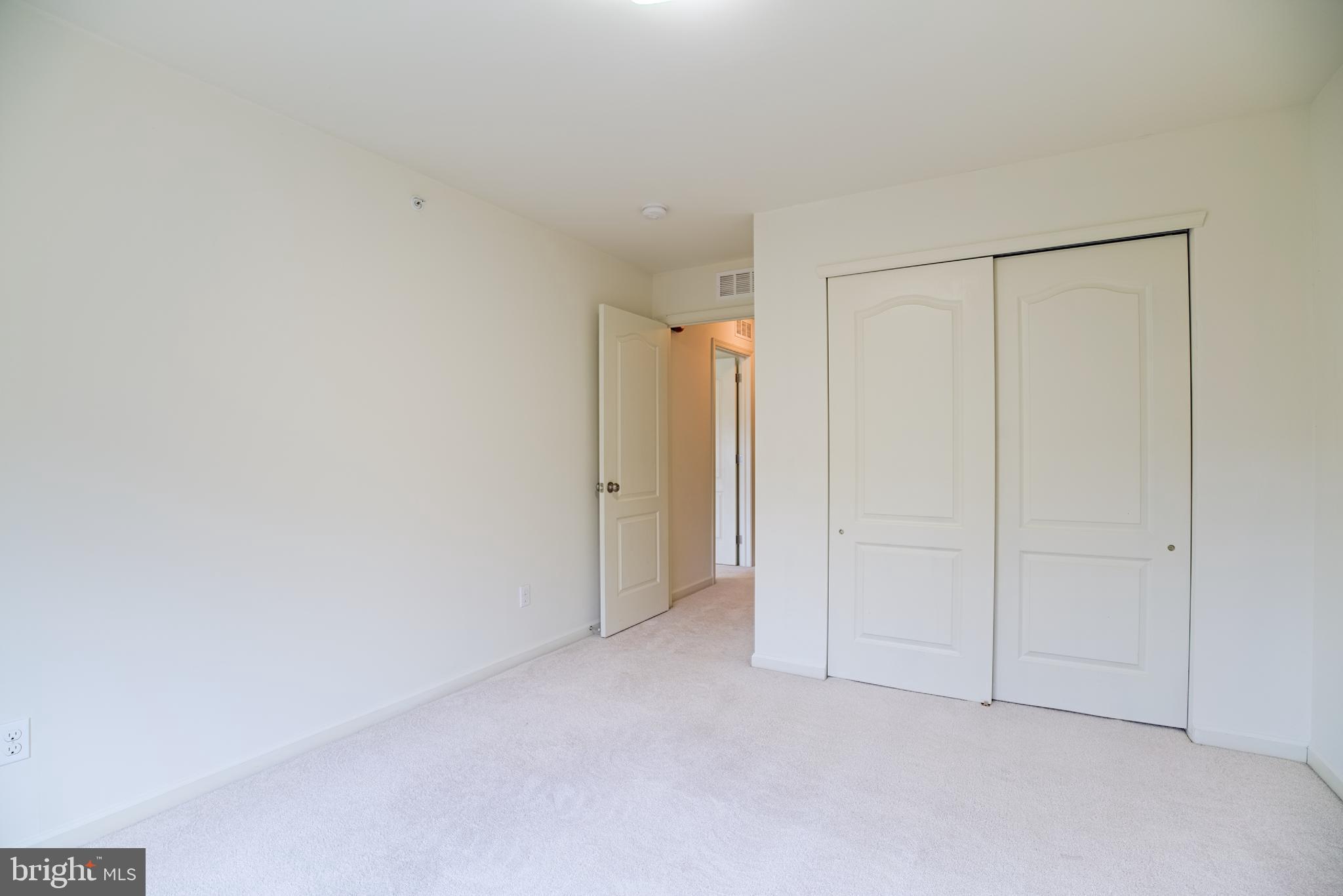 HIDDEN MEADOWS - Residential Lease