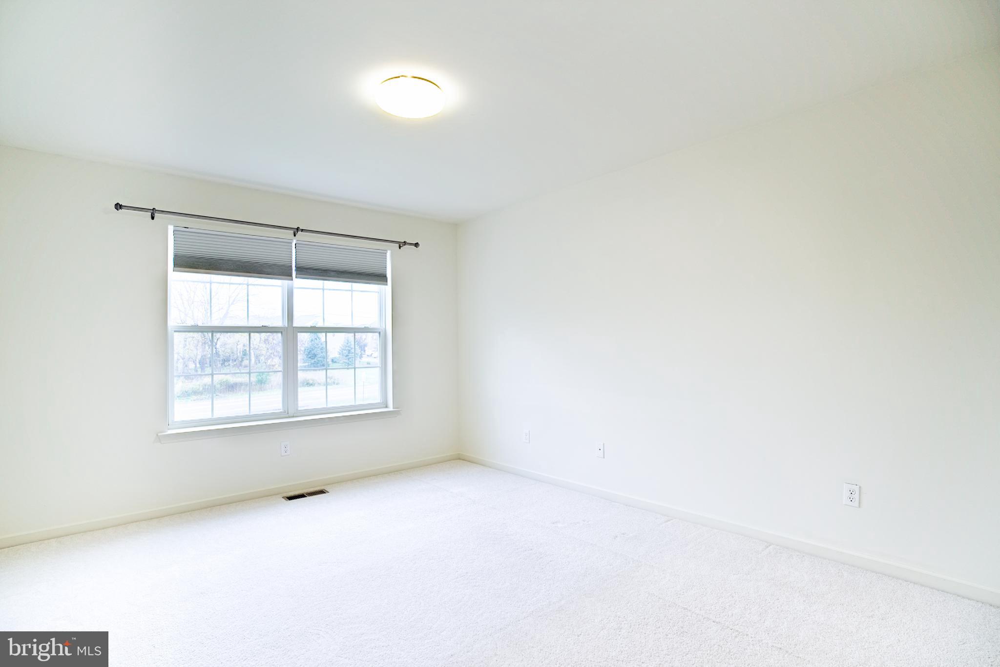 HIDDEN MEADOWS - Residential Lease