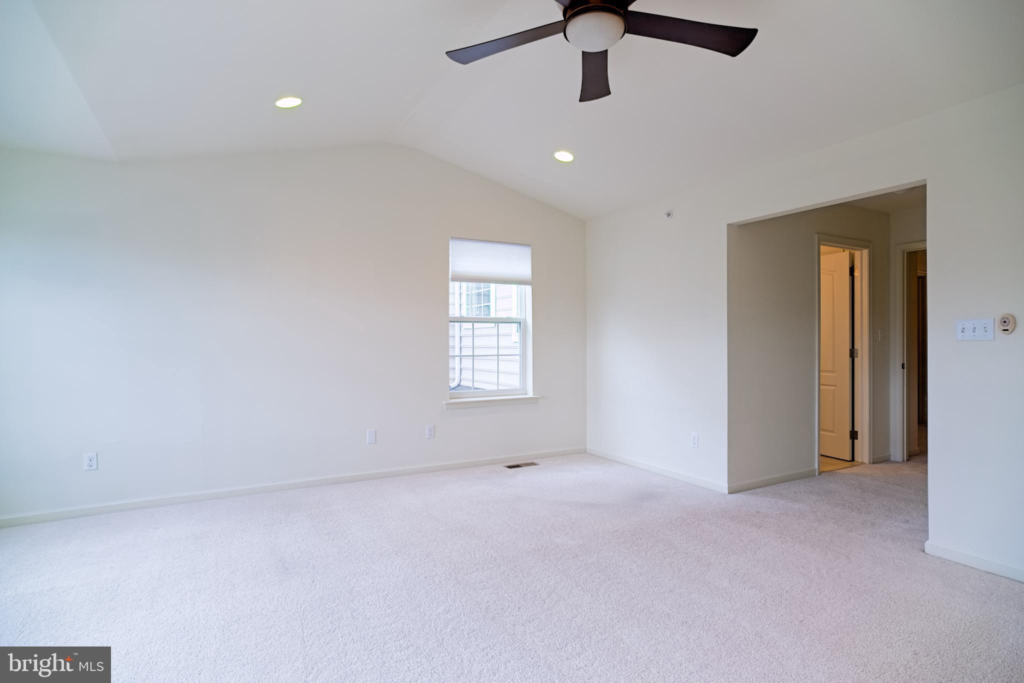 HIDDEN MEADOWS - Residential Lease