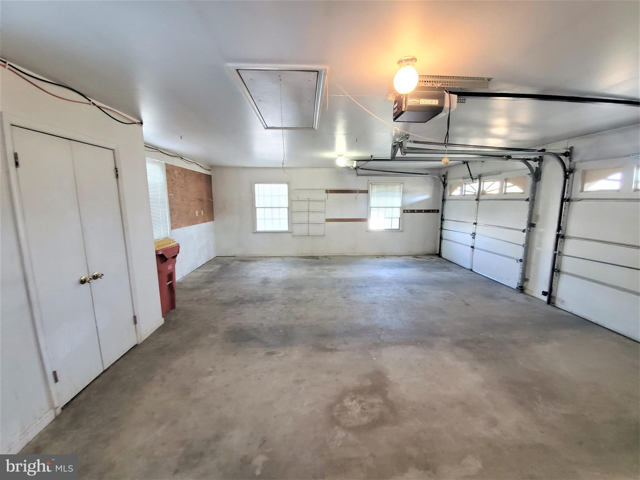 GRAYSTONE HILLS - Residential Lease