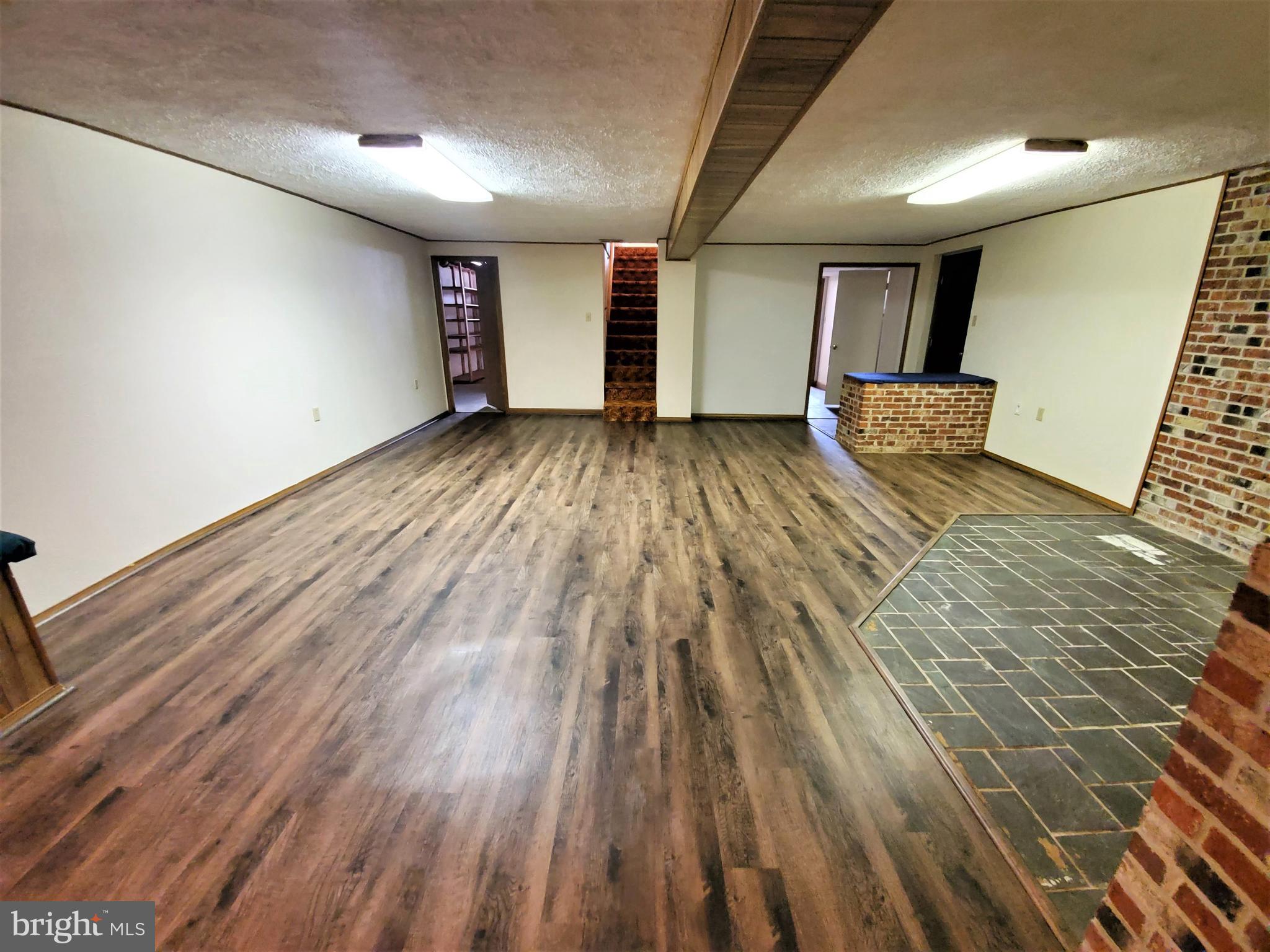 GRAYSTONE HILLS - Residential Lease