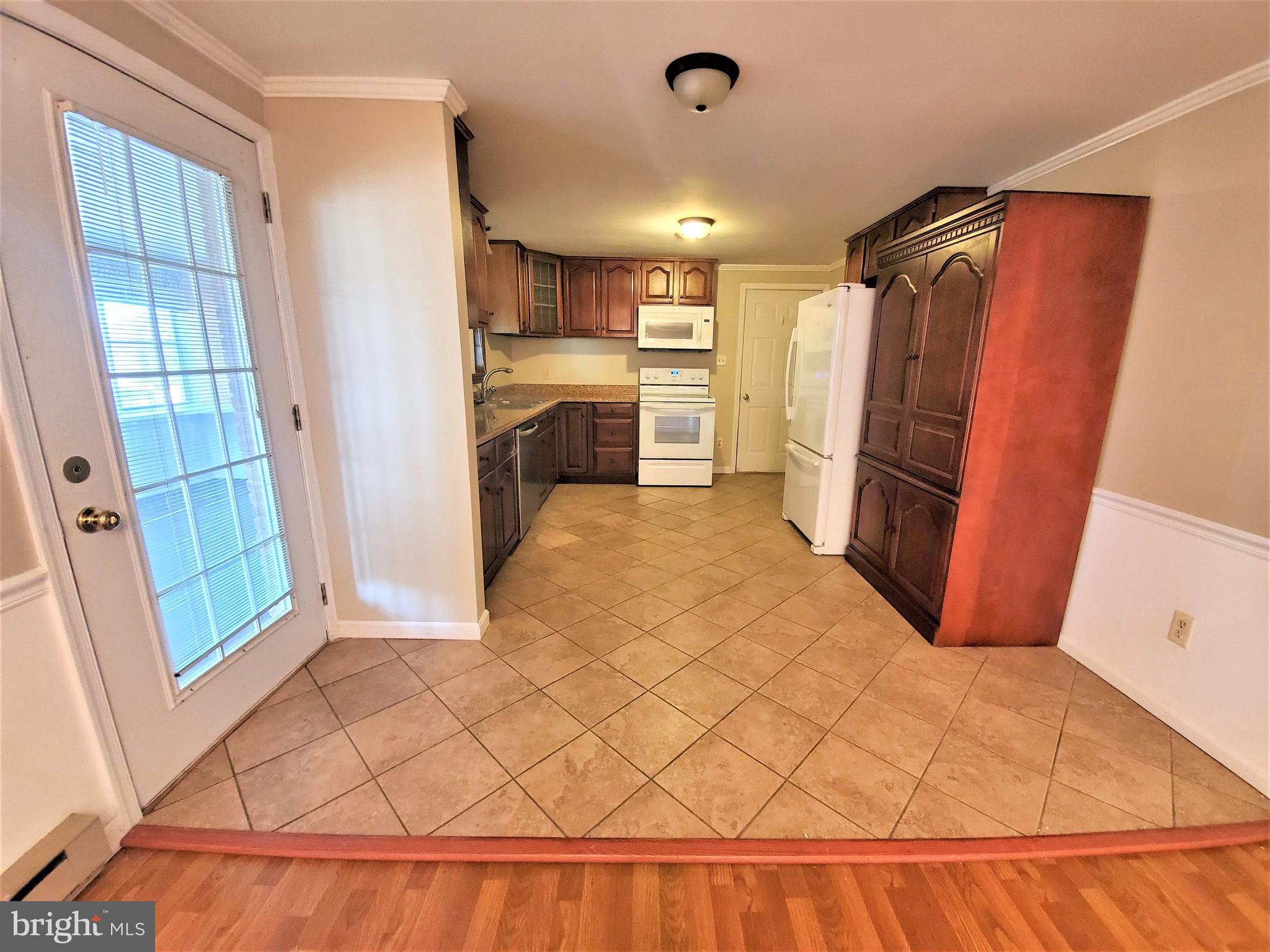 GRAYSTONE HILLS - Residential Lease