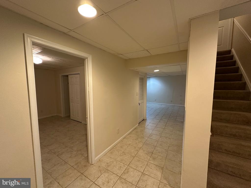 BROAD OAKS - Residential Lease