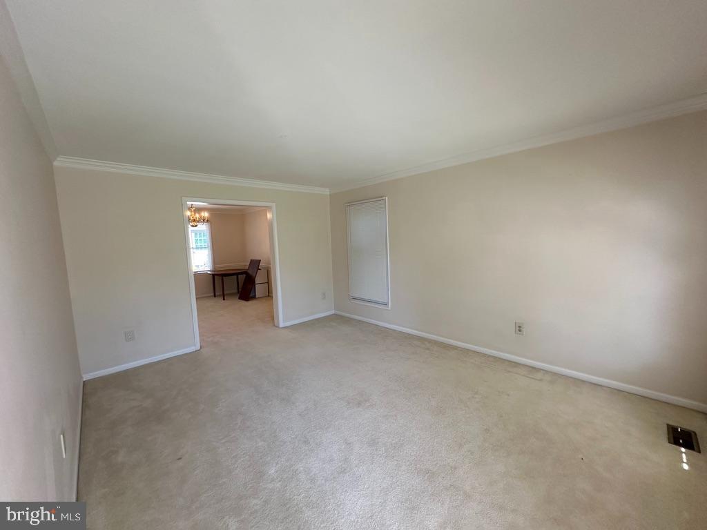 BROAD OAKS - Residential Lease