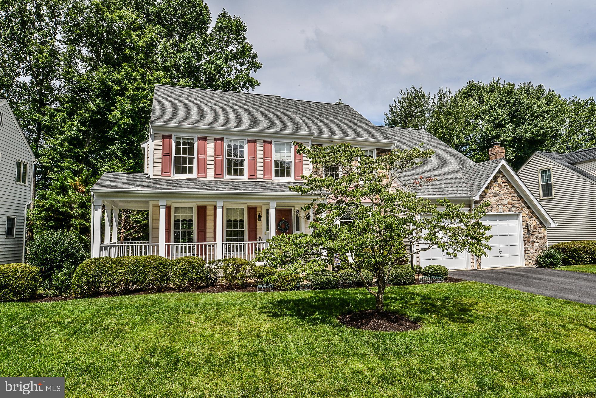 CROSSPOINTE - Residential