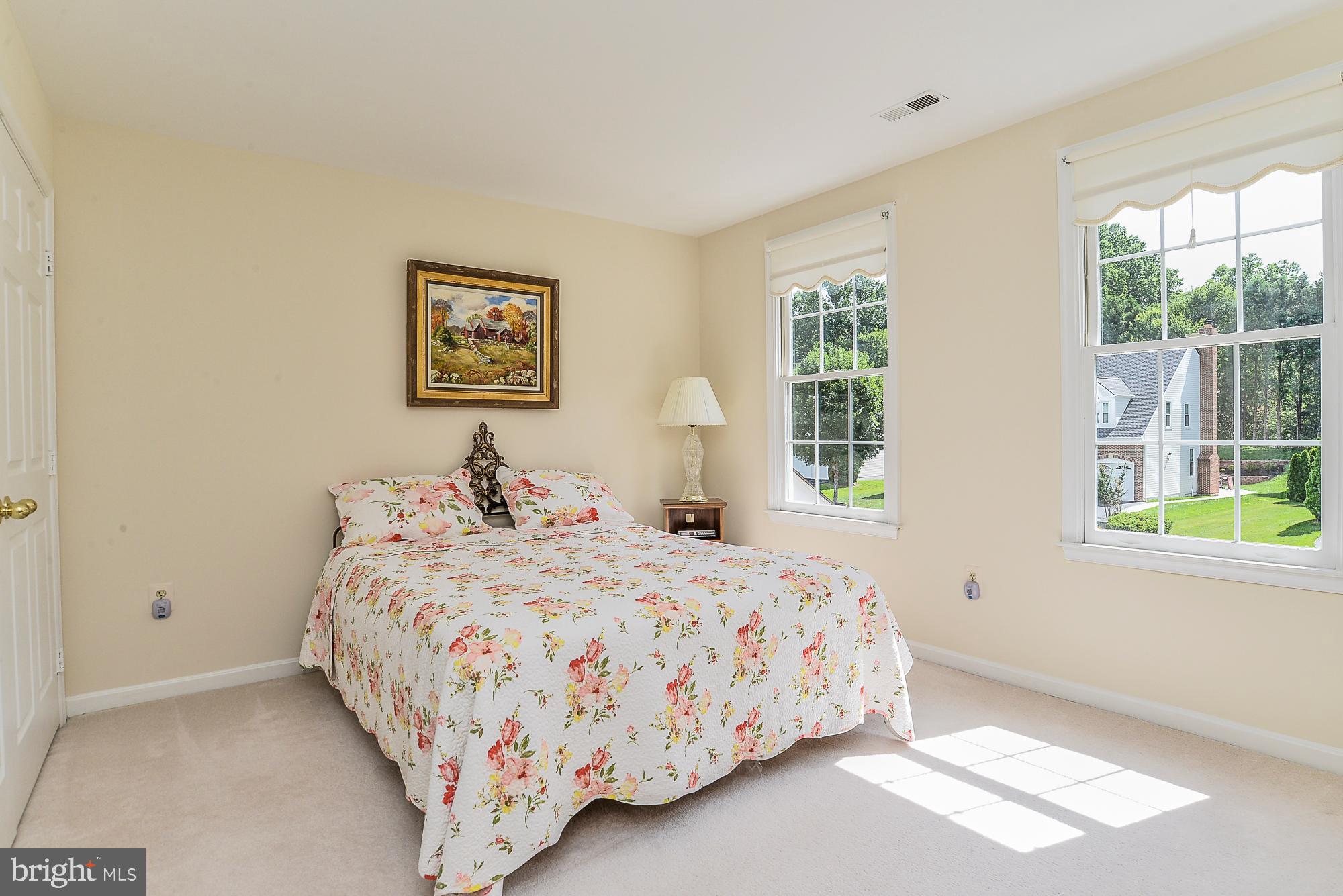 CROSSPOINTE - Residential