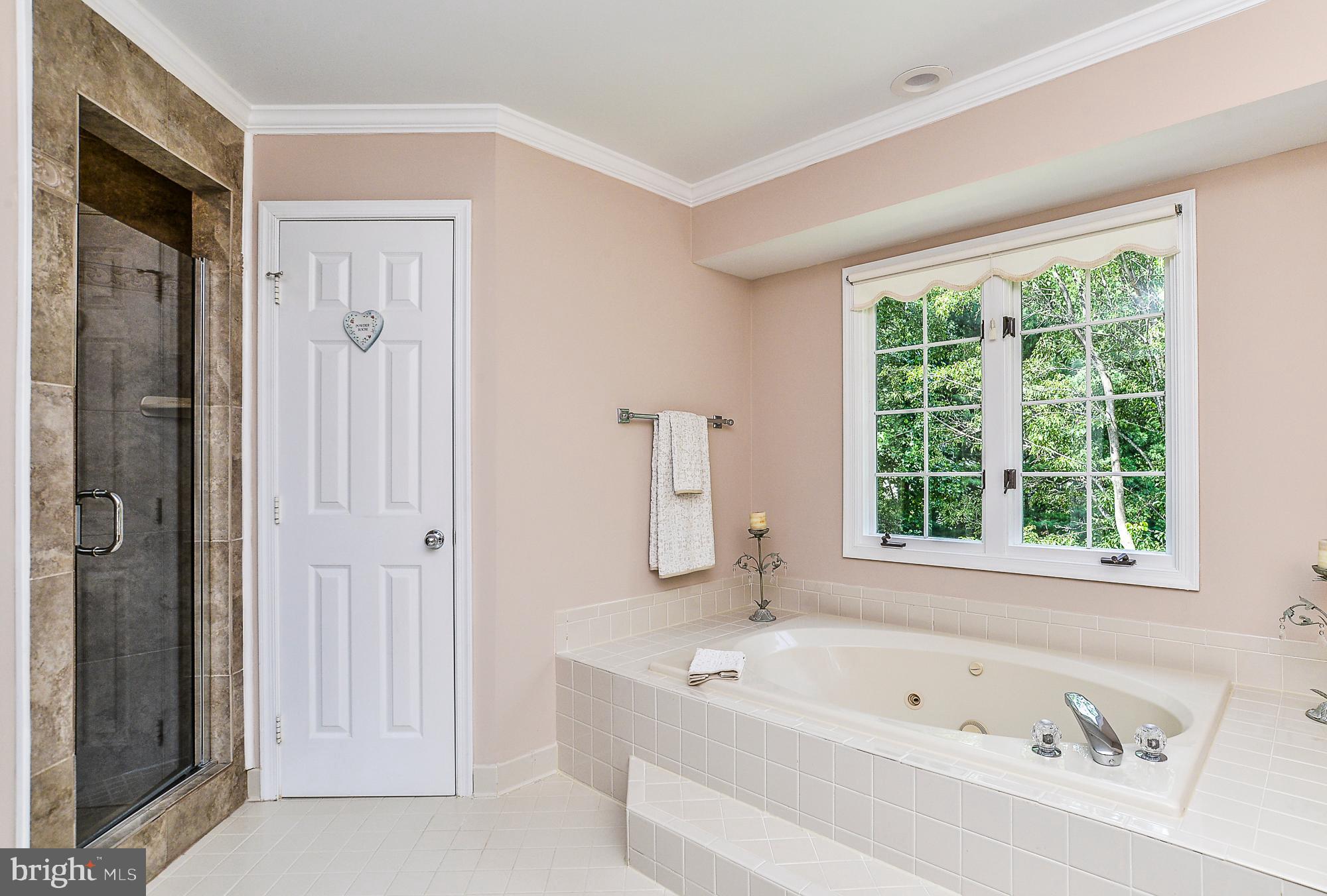 CROSSPOINTE - Residential