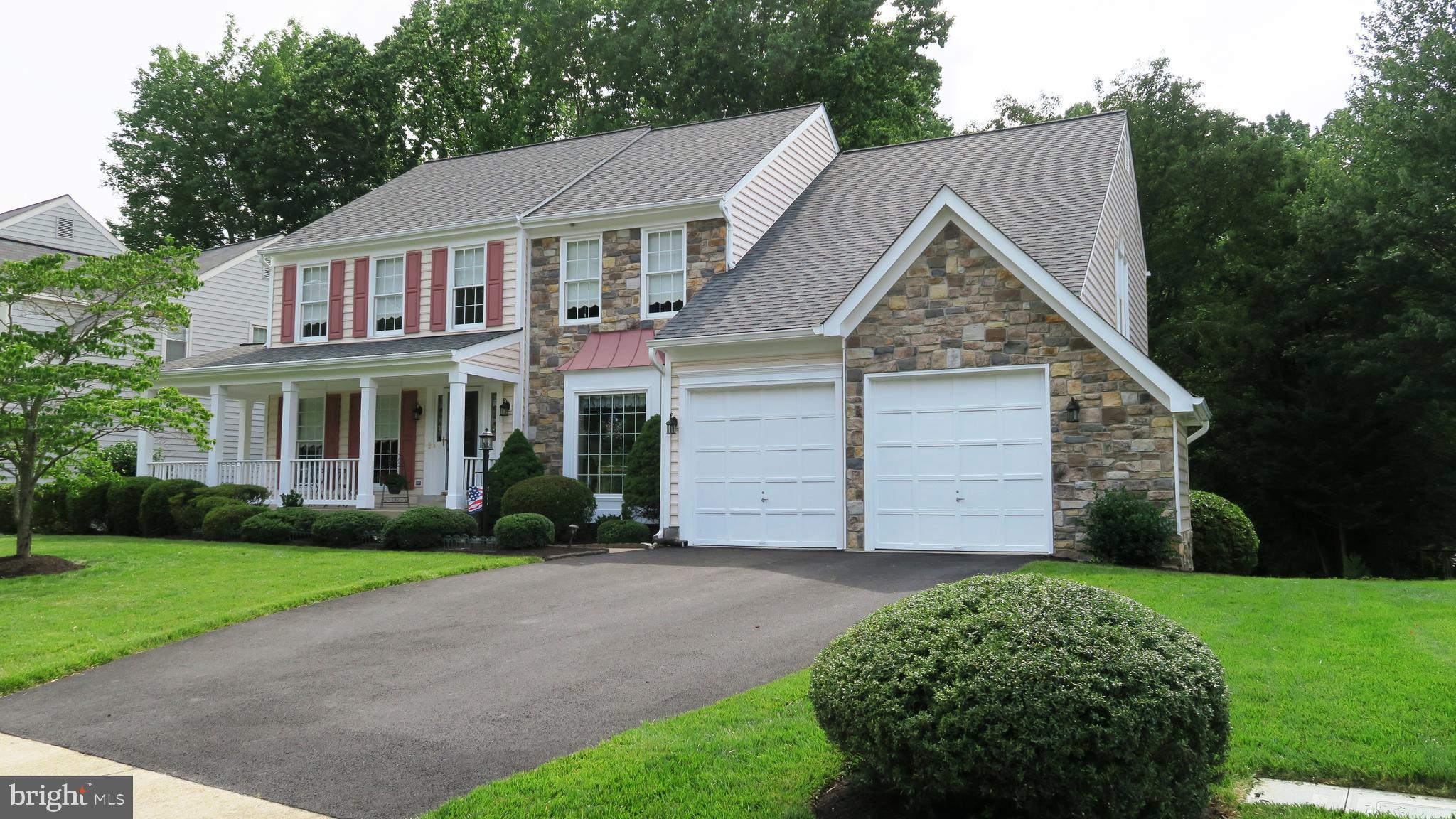 CROSSPOINTE - Residential