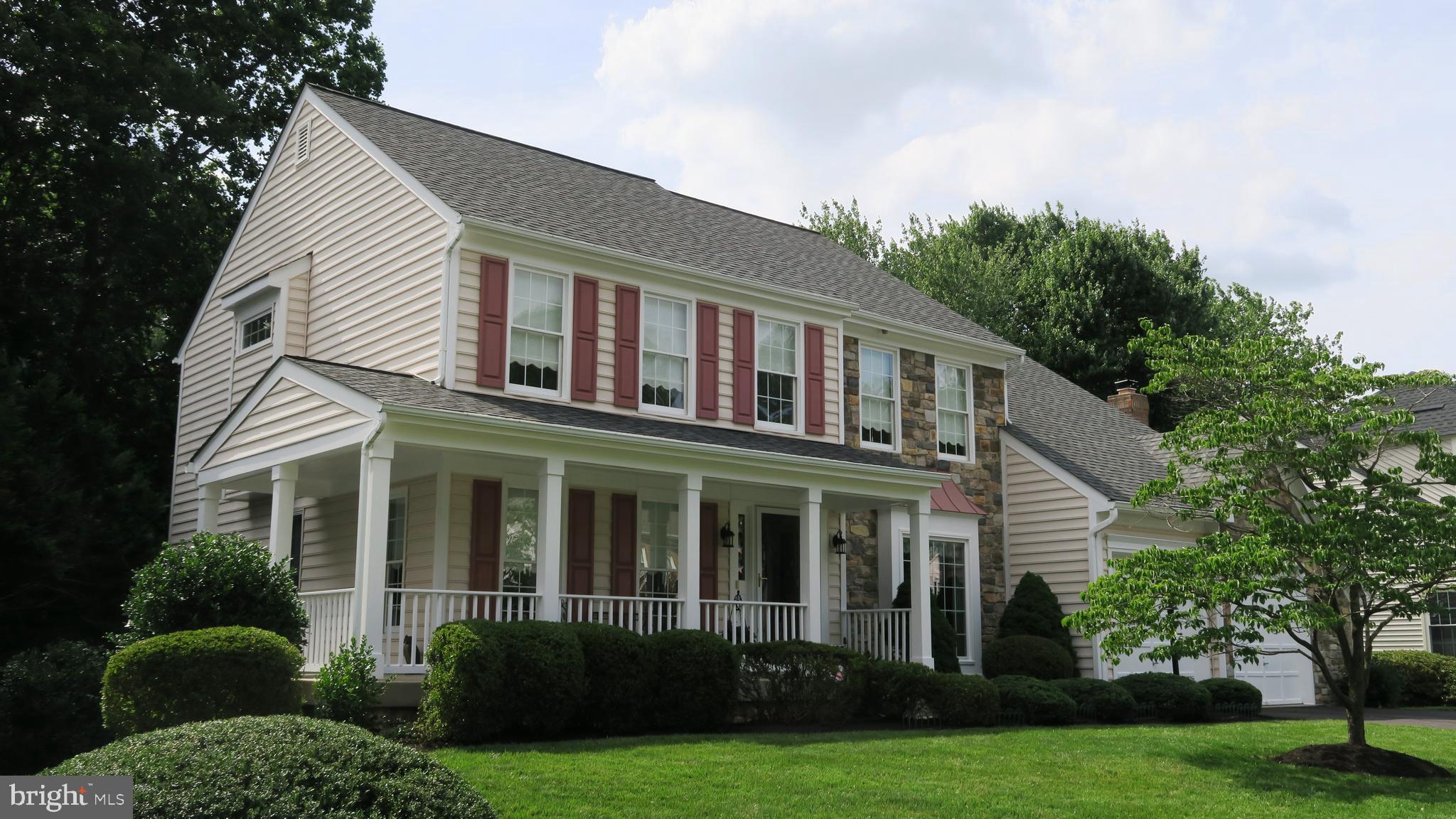 CROSSPOINTE - Residential