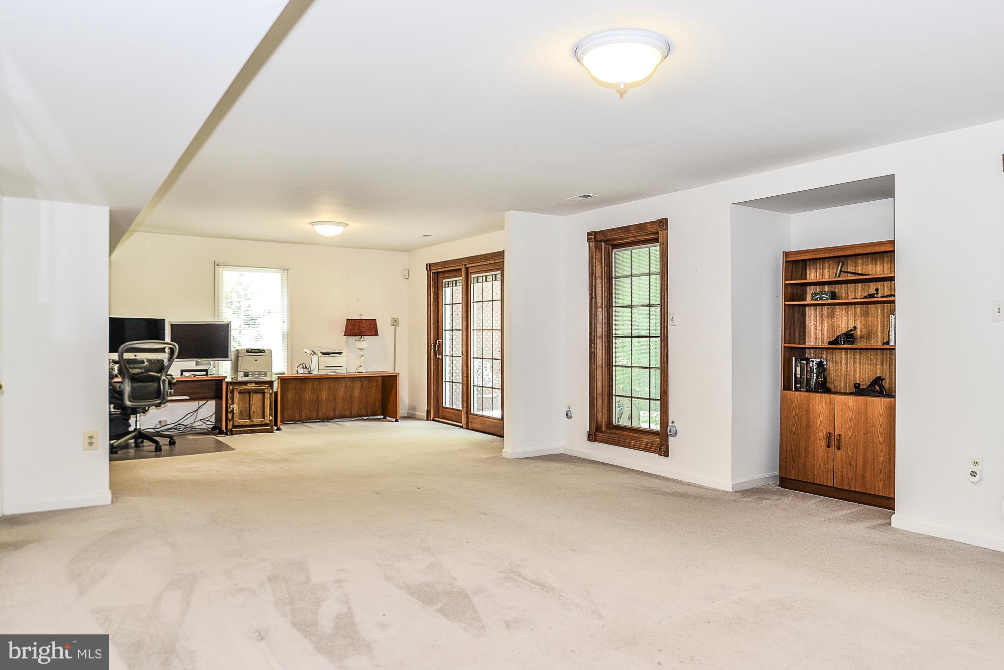 CROSSPOINTE - Residential