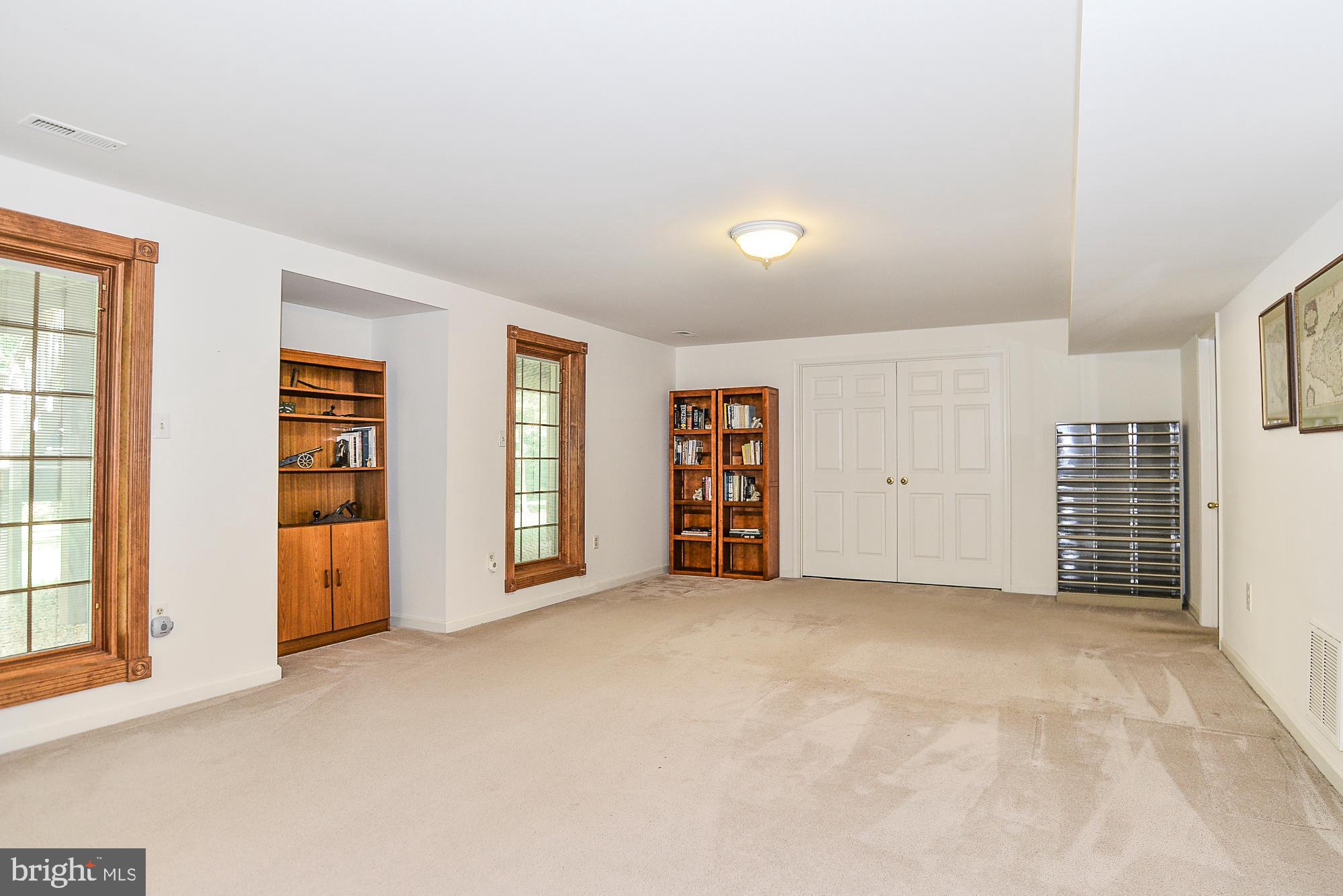 CROSSPOINTE - Residential