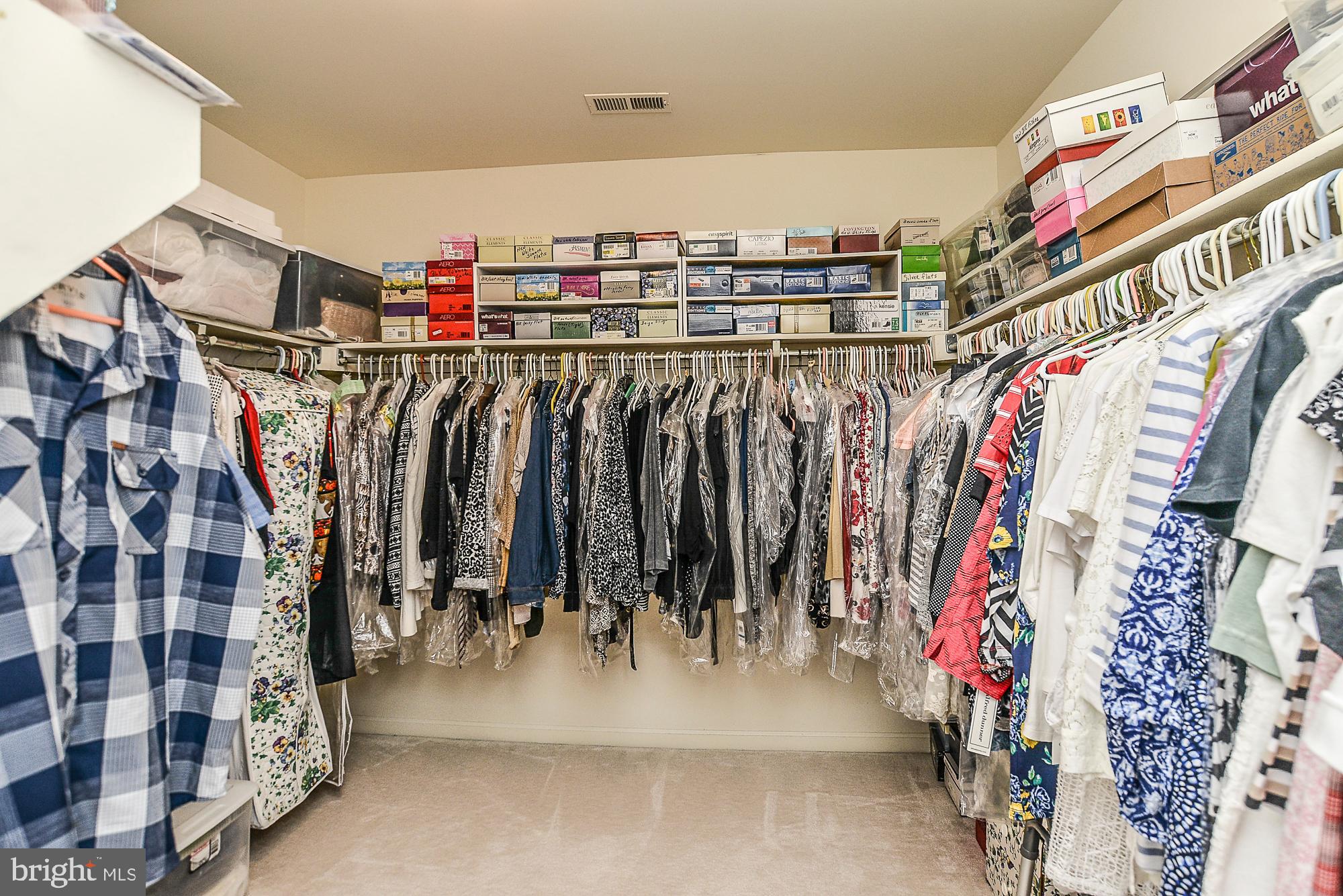 CROSSPOINTE - Residential